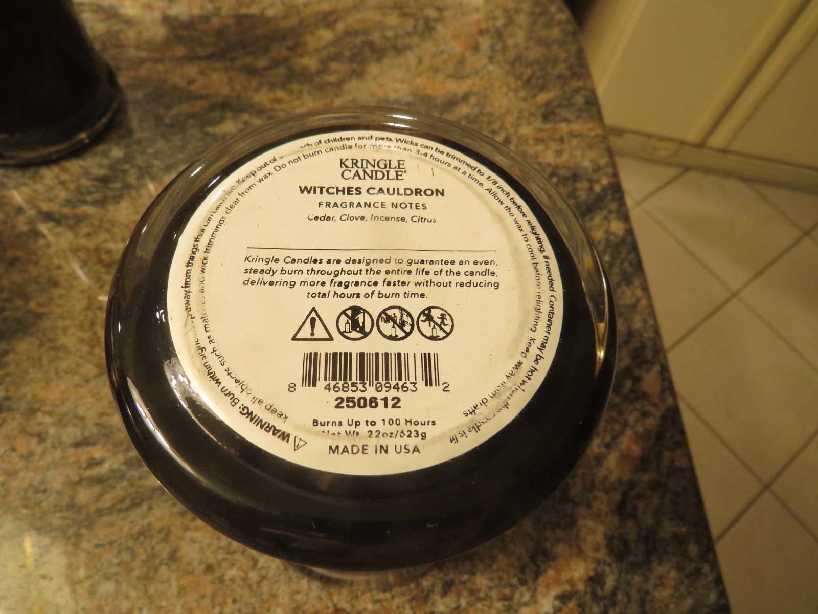 KRINGLE CANDLES HALLOWEEN CHEST OF CHAOS 2025 HAS AMBER AND PATCHOULI