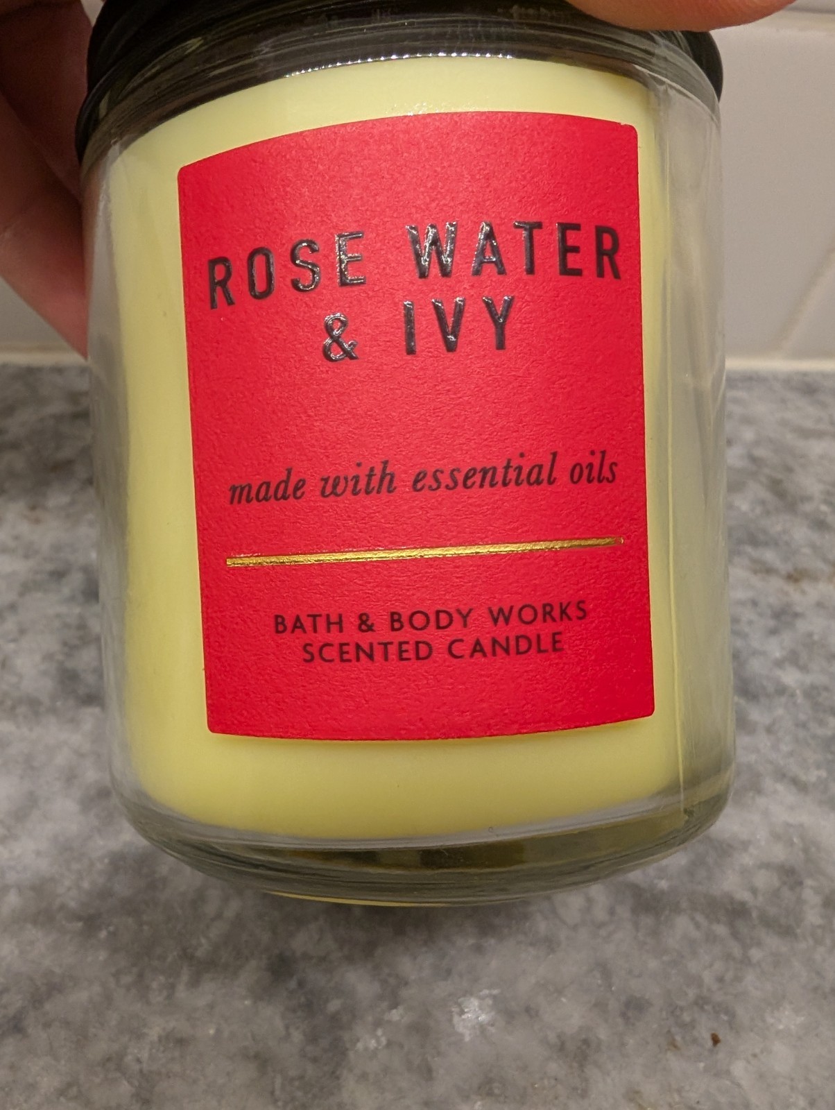 White Barn Rose Water & Ivy Scented Candle Made With Essential Oils ~ 7 oz ~