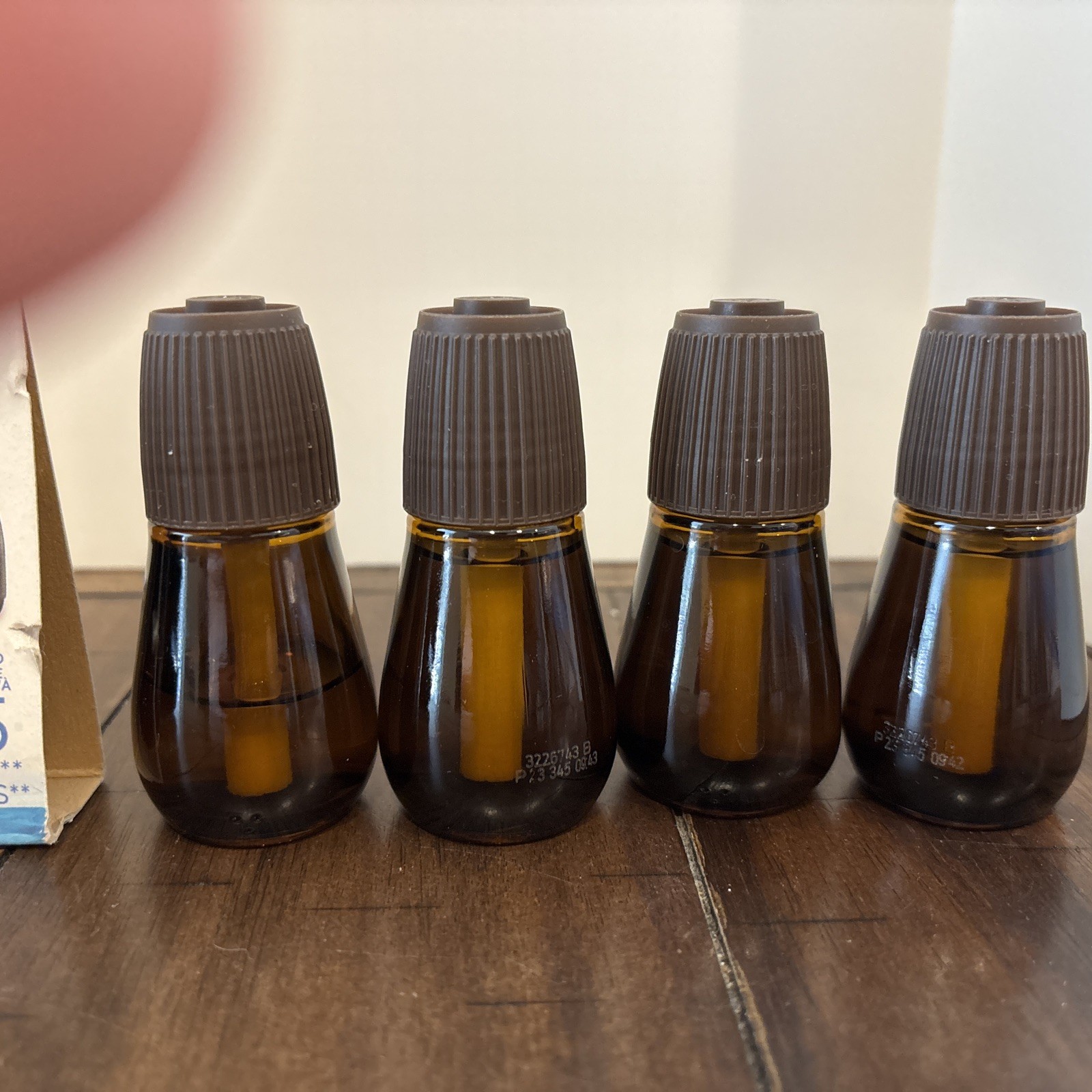 Air Wick Fragrance Essential Oil Mist Unit Fresh Waters 4 Full Refills & Partial