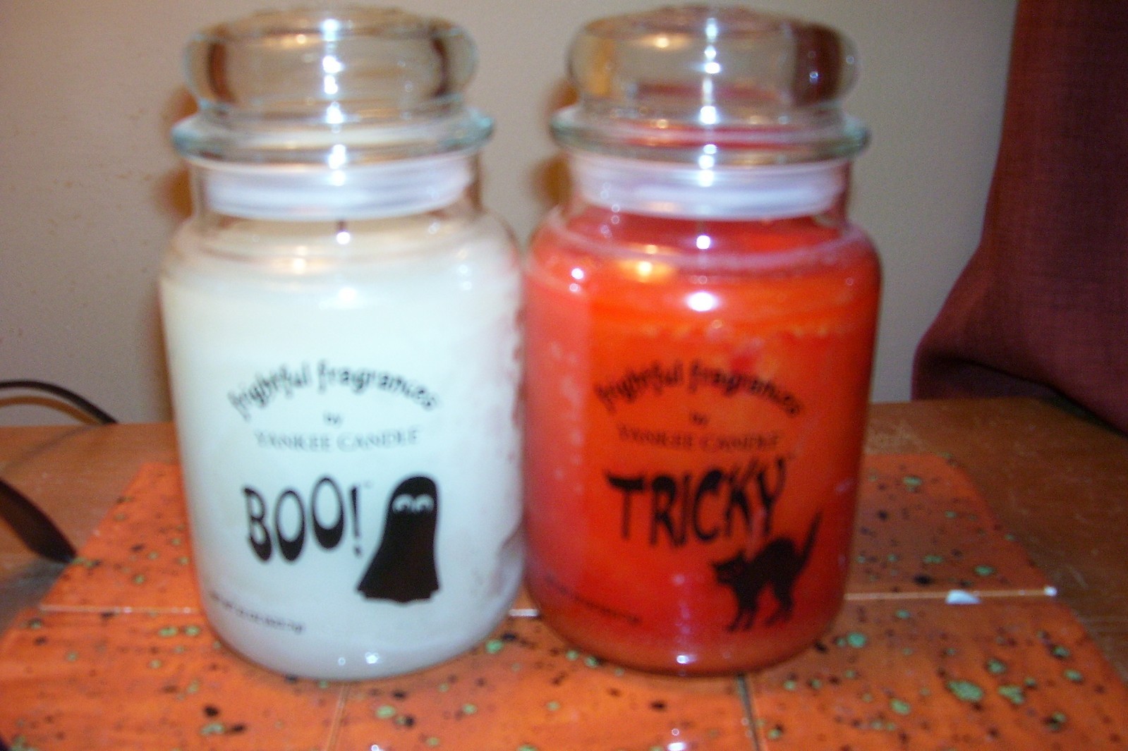 yankee candle 2-22oz JARS BOO! + TRICKY