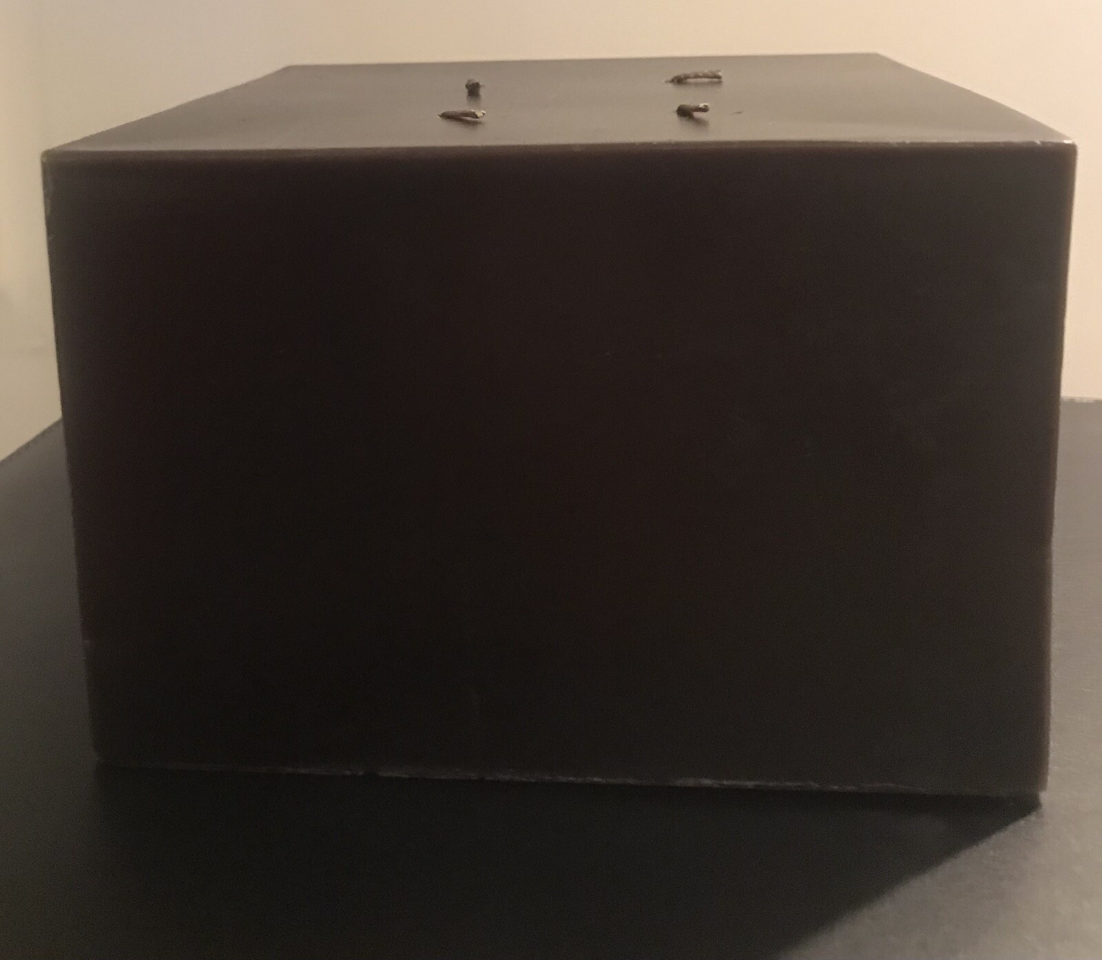 Donna Karan Black 4-wick Candle ESSENCE 3 Wenge NEW IN BOX DISCONTINUED RARE!