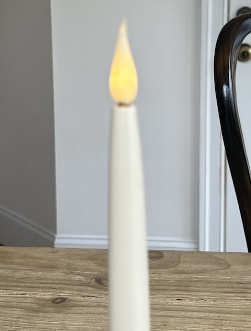 Frontgate (2) Battery Brass Base Cordless Taper Window Flicker Candles Holiday