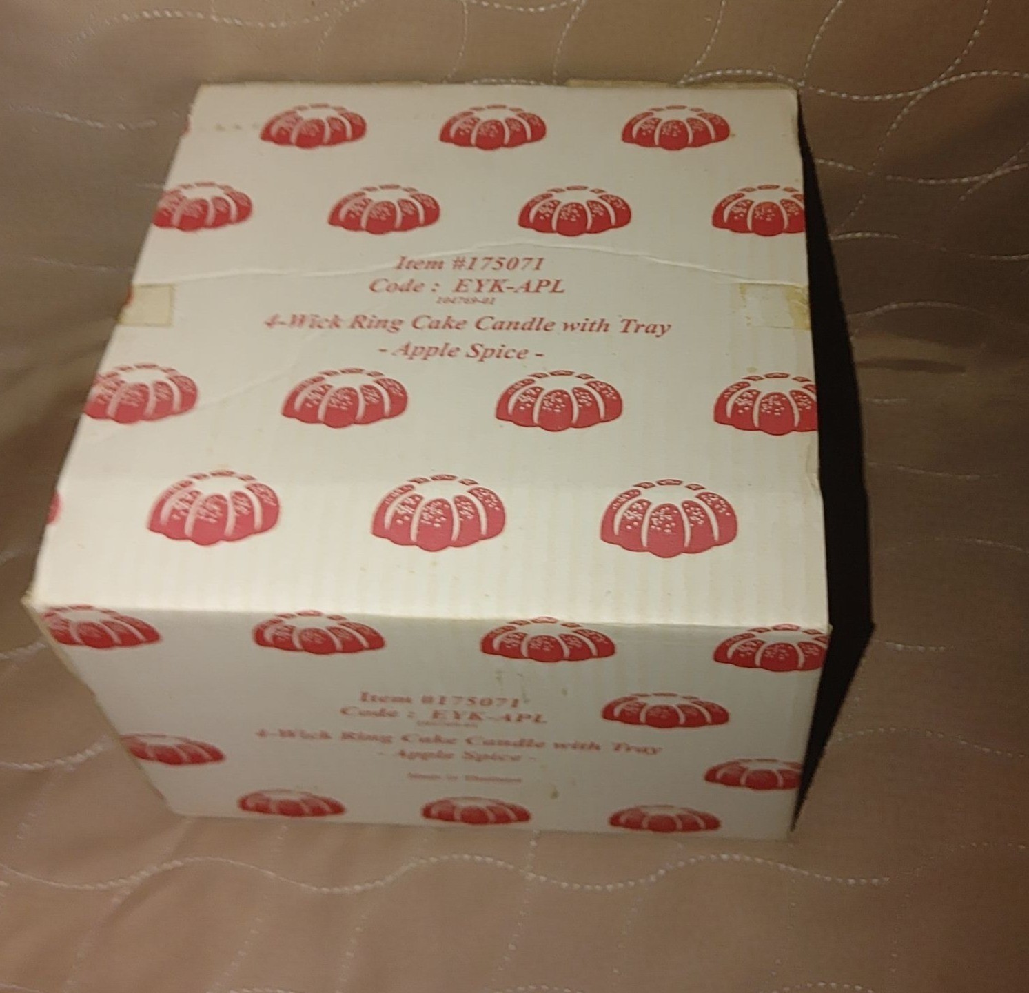 Vintage Candle Bundt Cake 4-Wick Apple Spice Ring Cake Tray Thailand Red