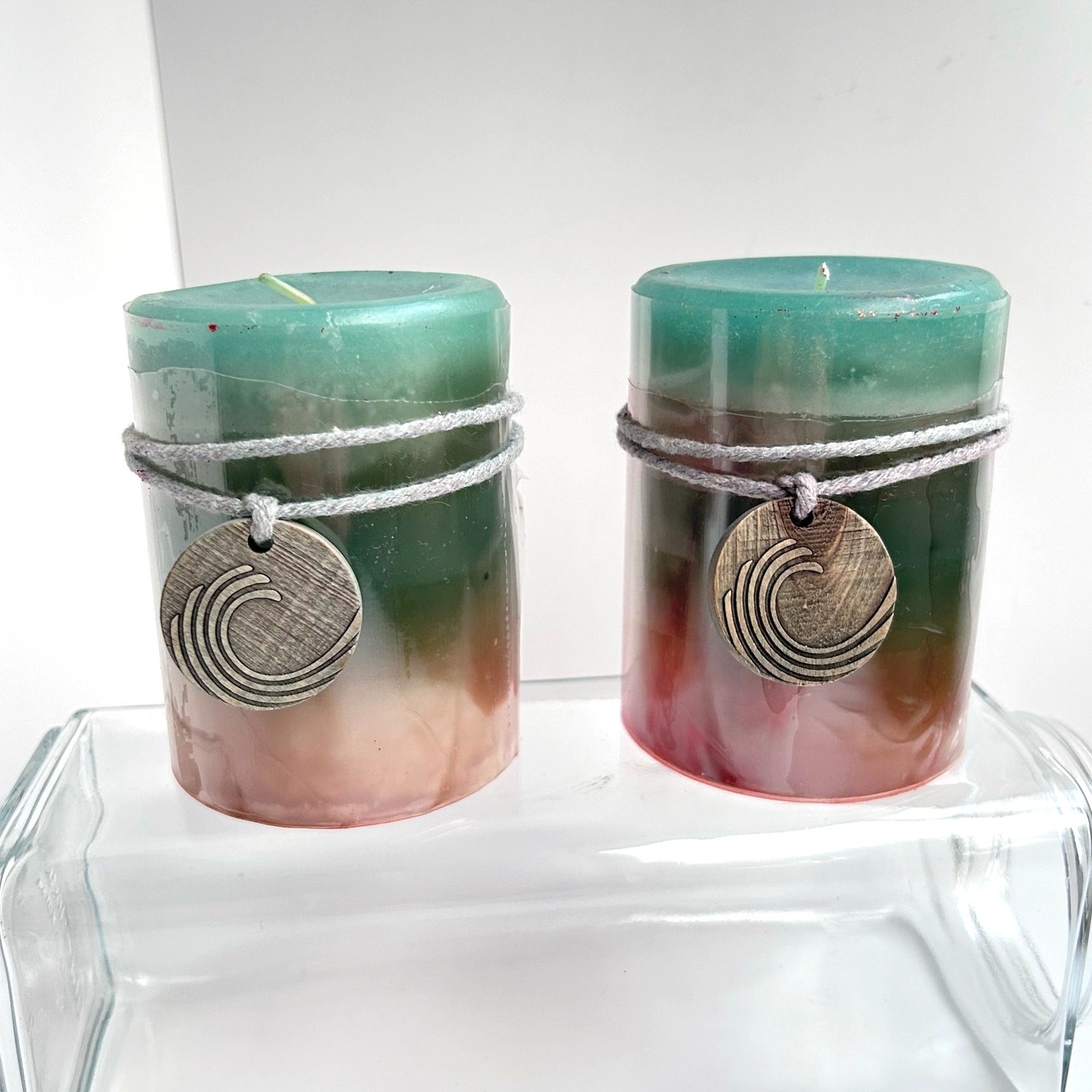 Pier 1 Sea Air Pillar Candles 4×3 Ombre Pair w Wave Charm Discontinued