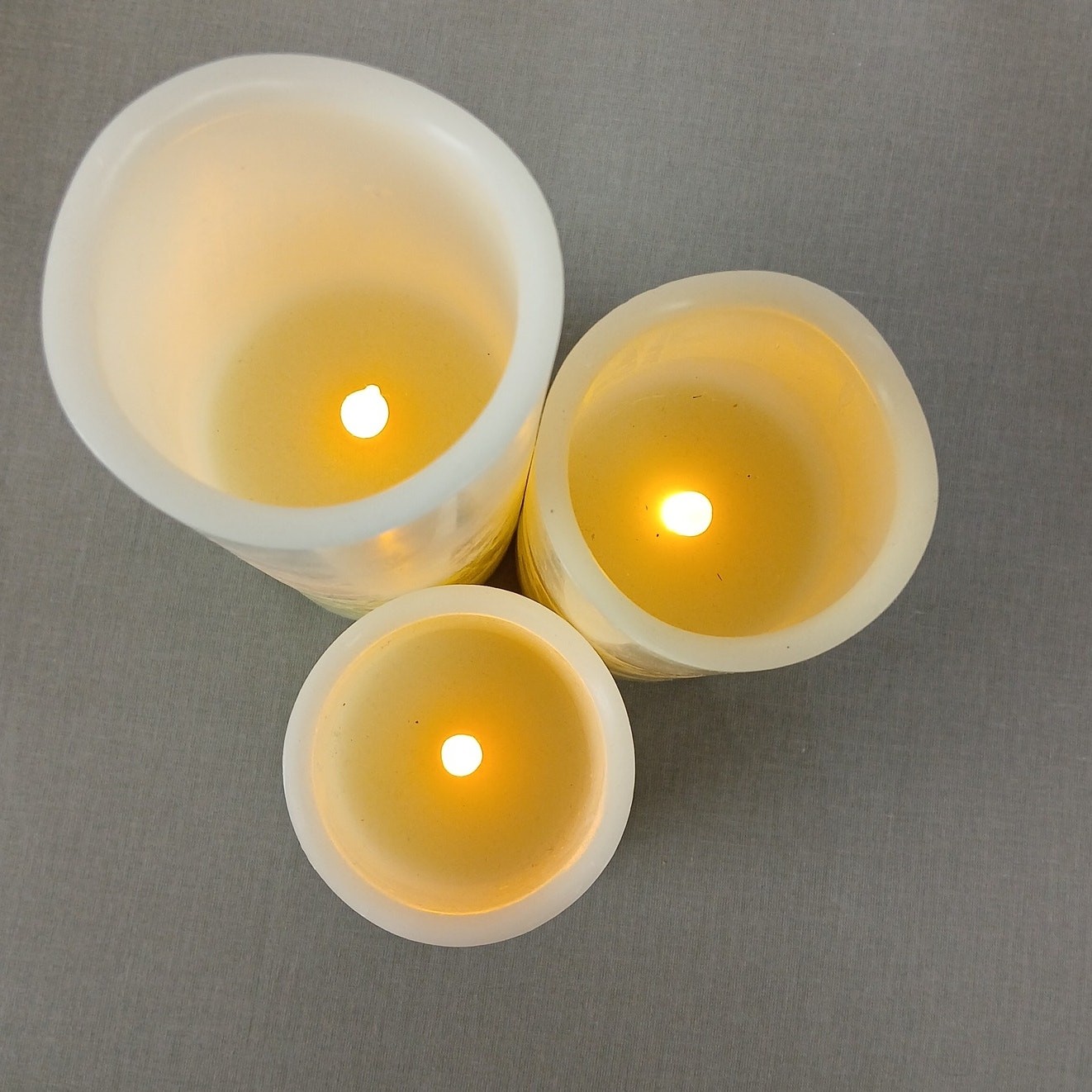 LED Flameless Candle Set of 3 vanilla missing remote AAA batteries NOT included
