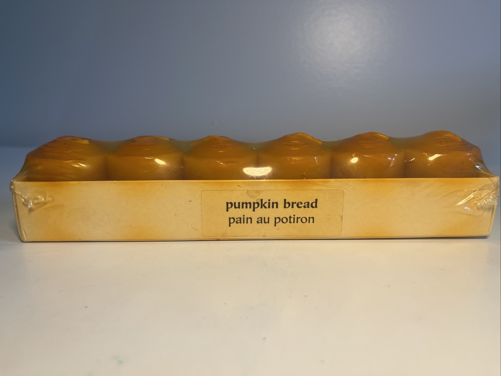 NOS NEW Pier 1 Imports PUMPKIN BREAD Votive Candles – Box of 6 – Fall Scent