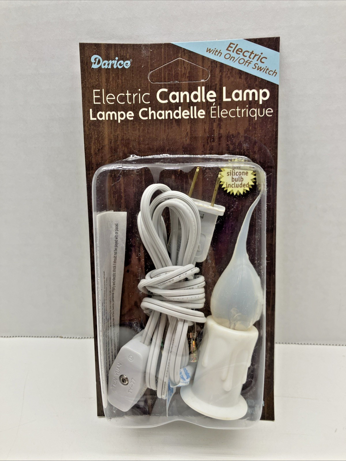 Darice Primitive Country 2″ Candle 3″ Bulb , On/Off Switch, Plug-in Indoor Use