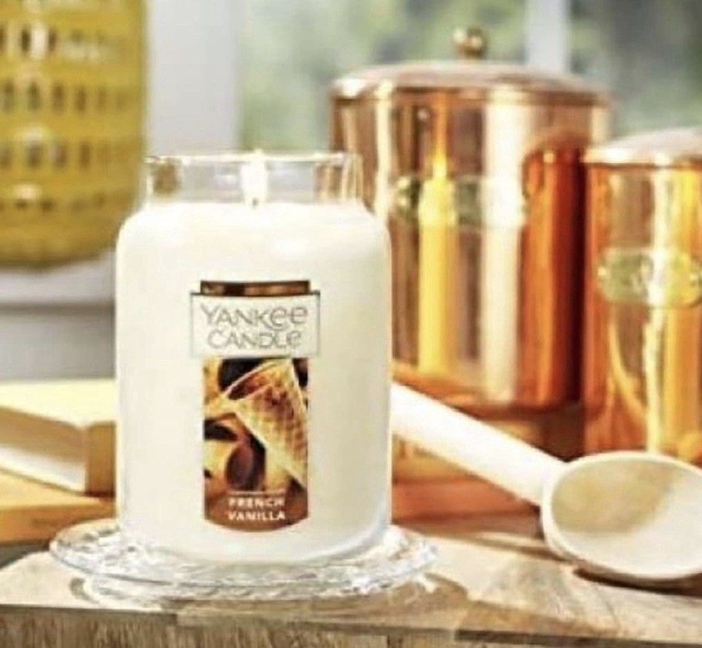 Yankee Candle French Vanilla Scented Classic 22oz Large Jar Single Wick