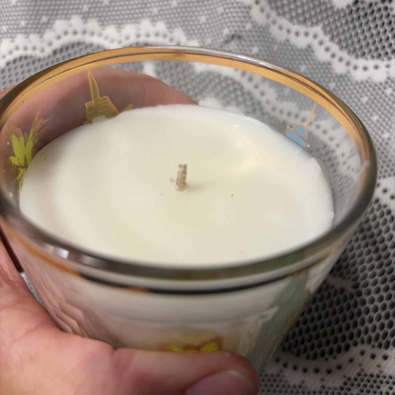 Baobab Bougie Perfume Candle Art Deco Building Miami 6.7ounce Smells Amazing