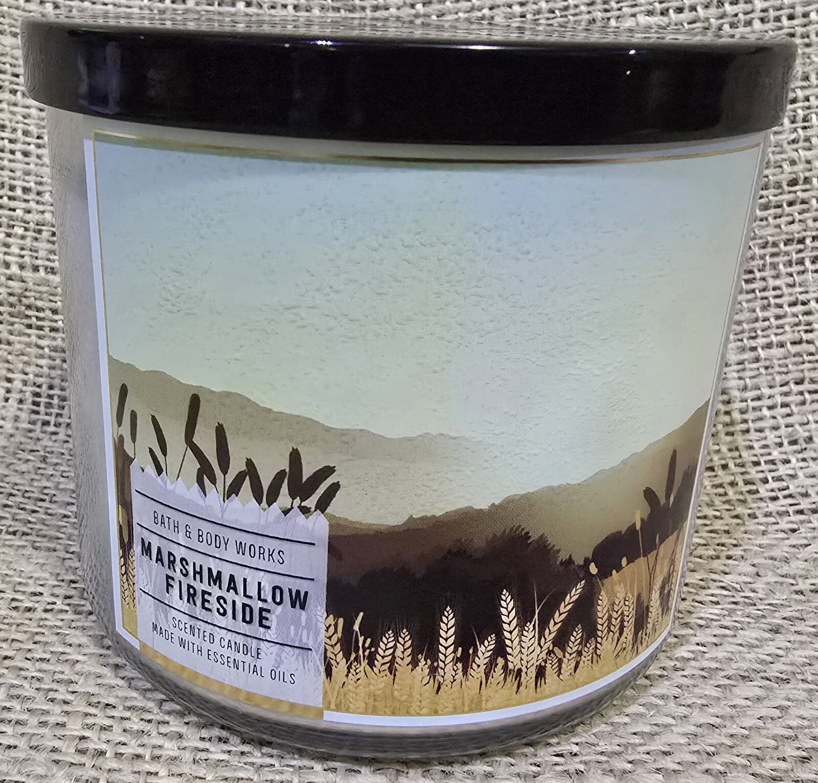 Bath & Body Works MARSHMALLOW FIRESIDE 🔥 3 Wick WHITE BARN Candle 25-45 Hrs YUM