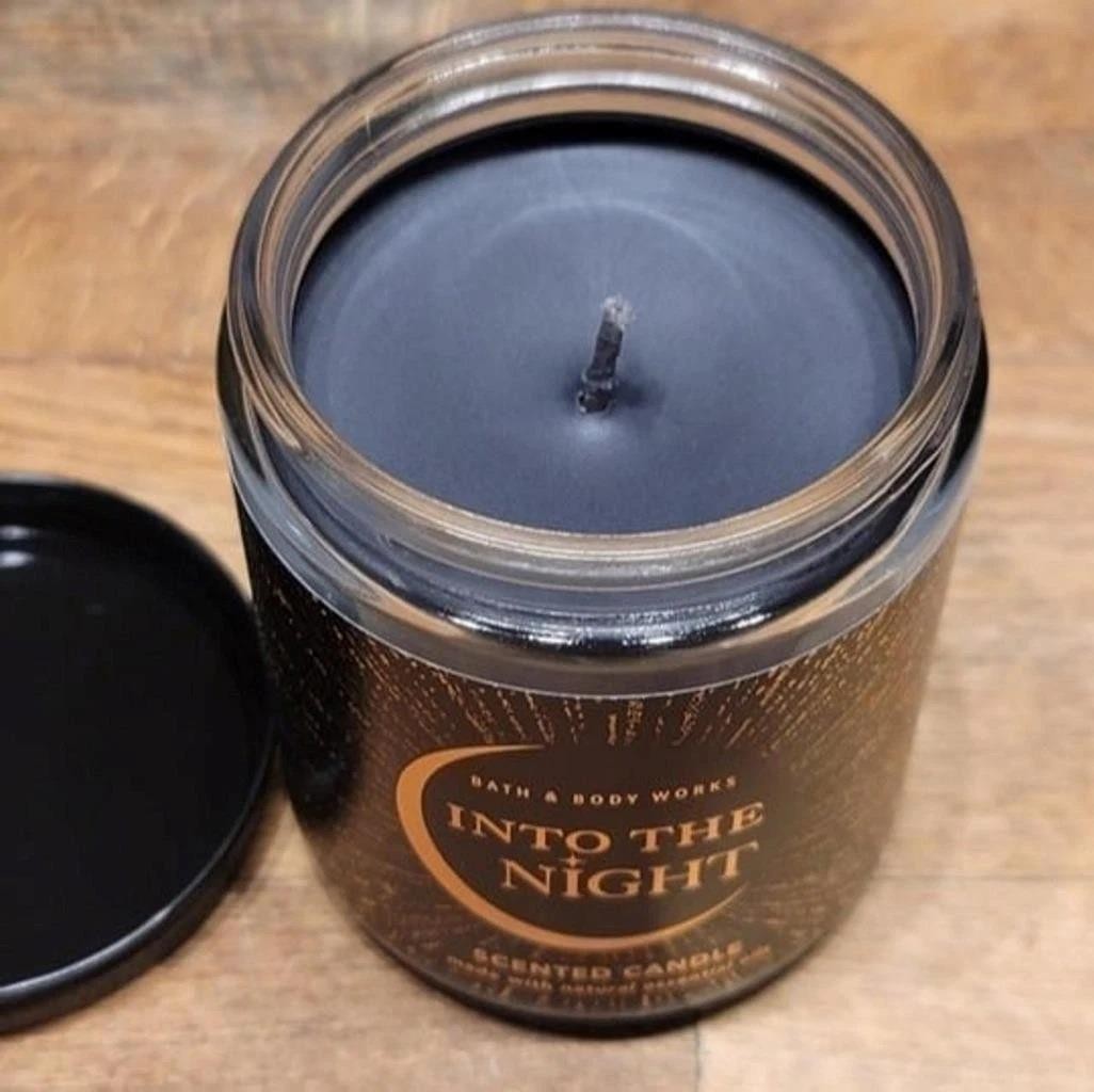 Pack of 6 Bath & Body Works Into the Night single wick scented candles 7 Oz. ea.