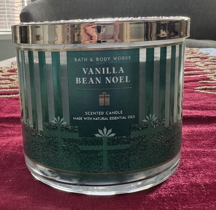 Bath & Body Works VANILLA BEAN NOEL 🎁 Scented 3 Wick CANDLE Burns 25-45 Hrs YUM