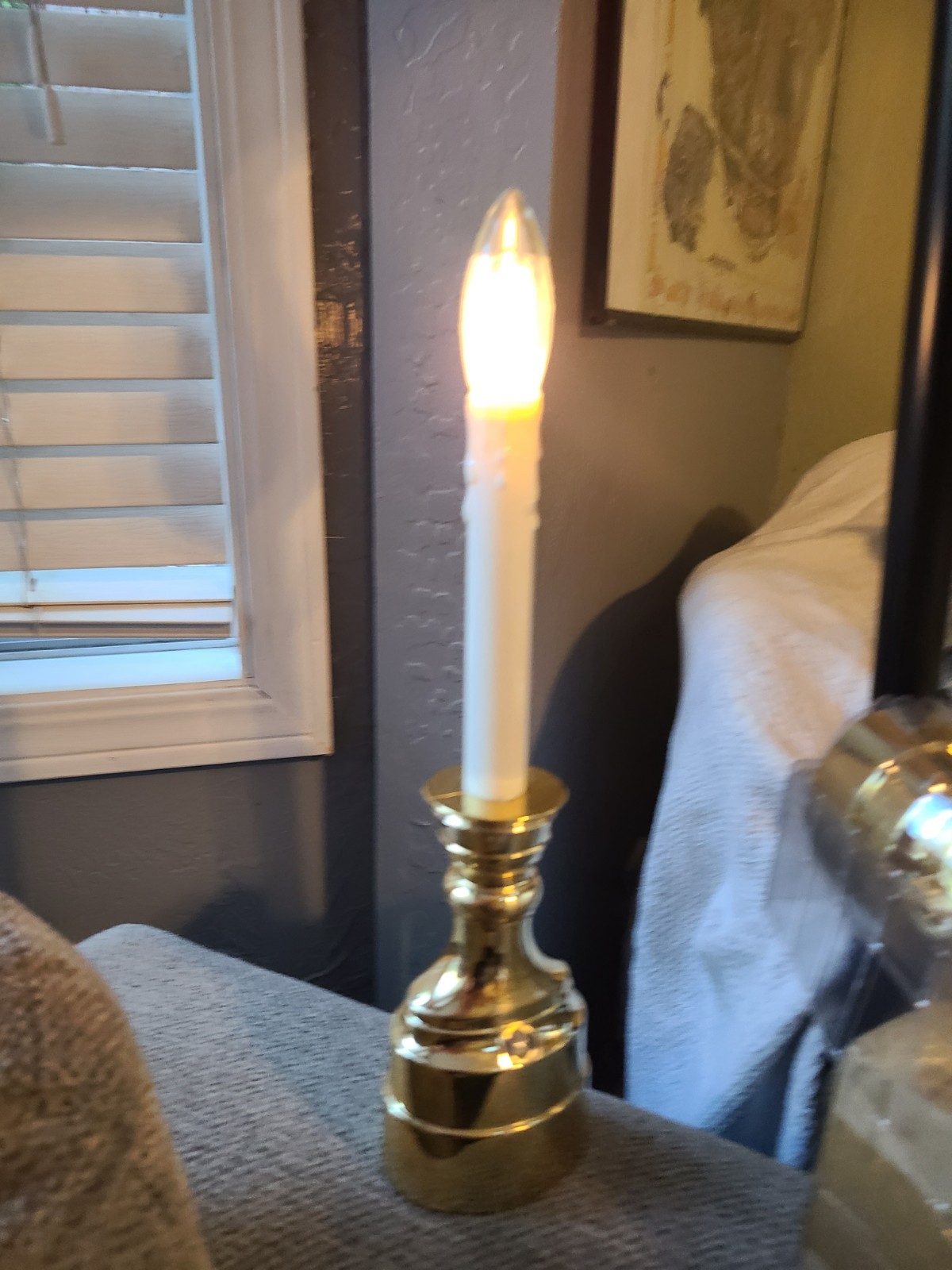 NIB 8 Bethlehem Lights Premium Brass Tone Cordless Timer Window Candles
