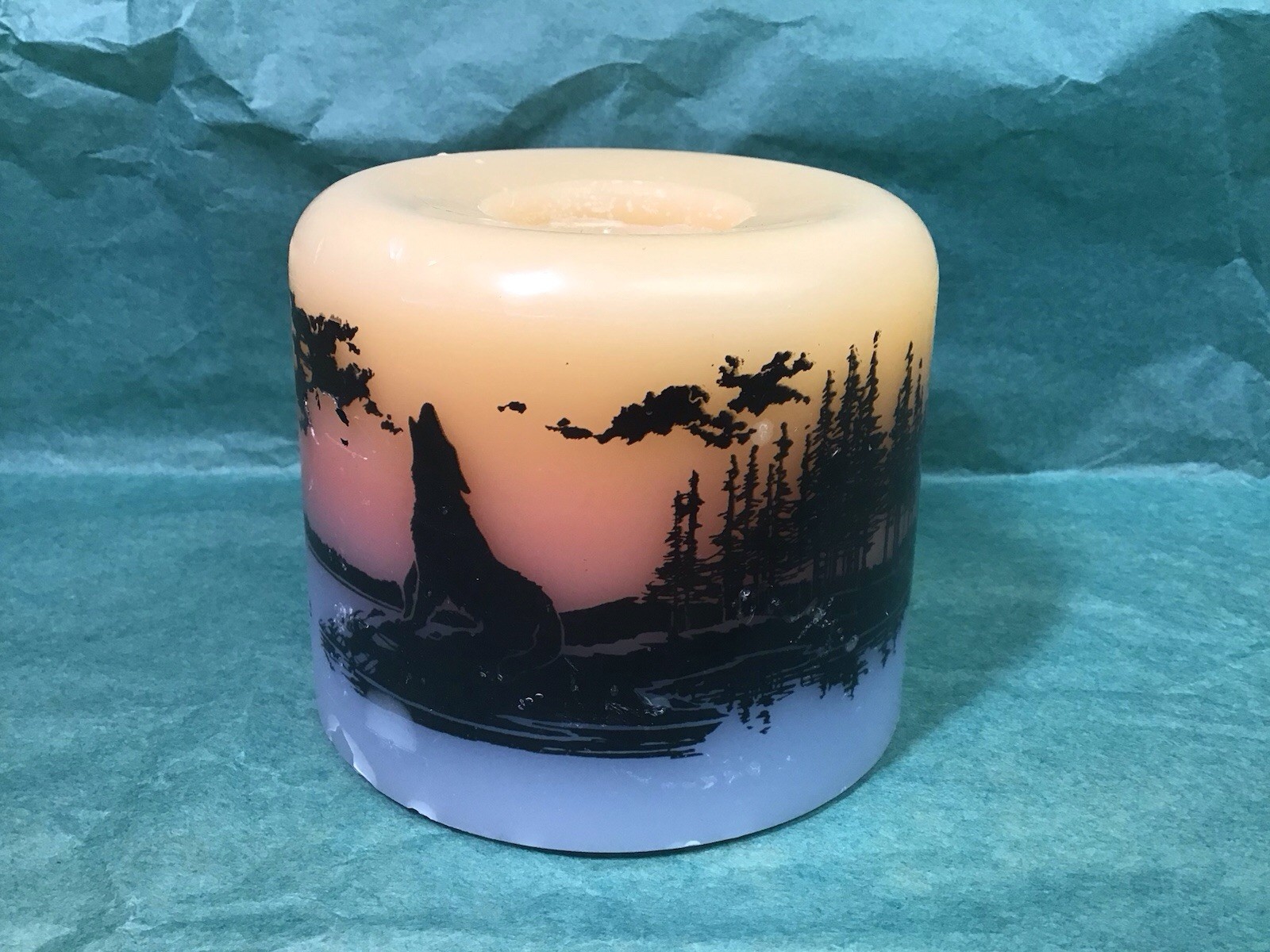 Vintage 90s EARTHSCAPE Wolf GLOWING CANDLE Northwest Mountain Forest Scene 1997