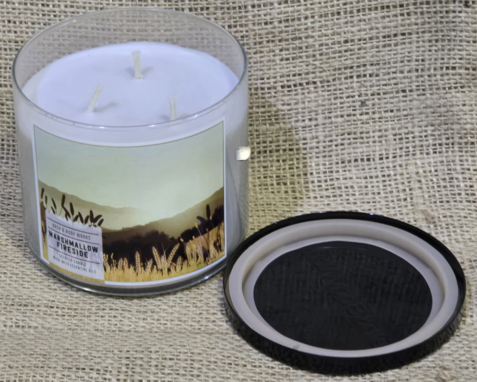 Bath & Body Works MARSHMALLOW FIRESIDE 🔥 3 Wick WHITE BARN Candle 25-45 Hrs YUM