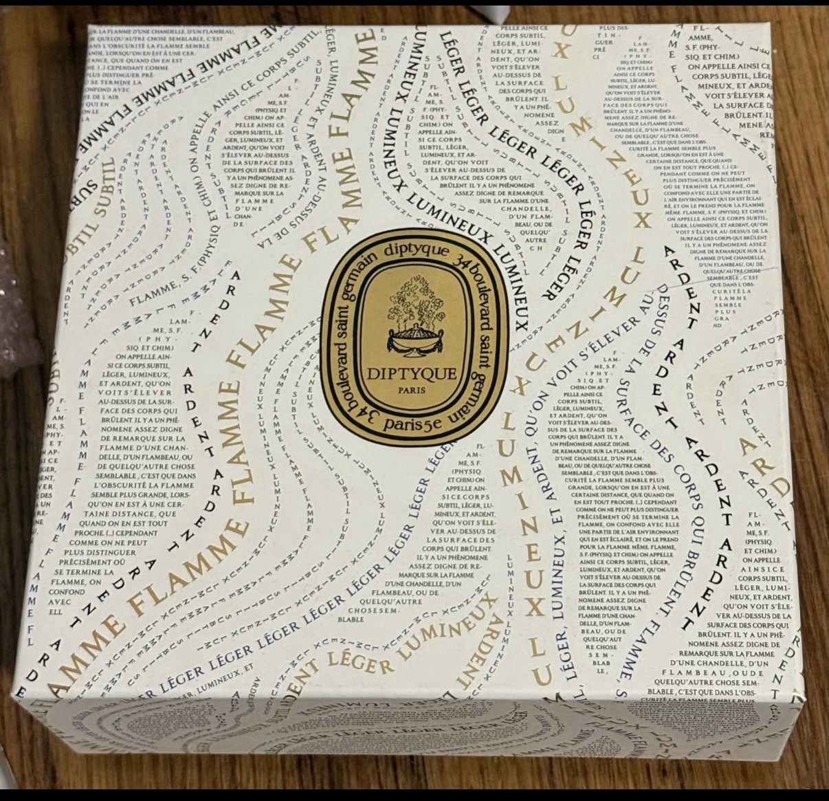 DIPTYQUE NEW LTD Edition Feu de Bois & Amber Carousel Set- 2X 70G Candles *NIB*