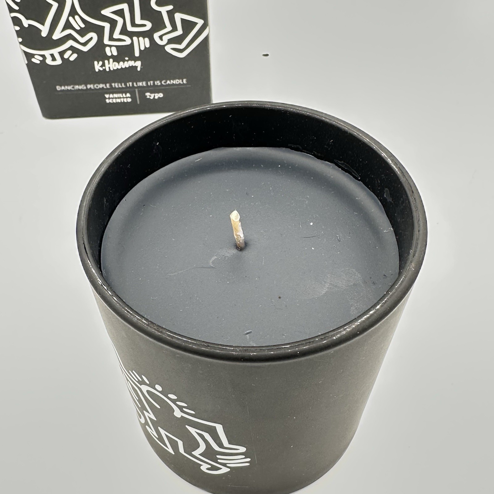 Keith Haring Black White Drawing Vanilla Candle Wax fill 220g Burn time: 40Hrs