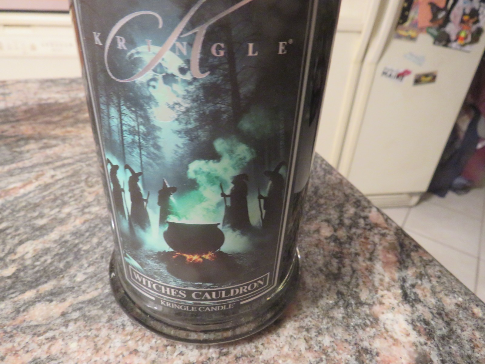 KRINGLE CANDLES HALLOWEEN CHEST OF CHAOS 2025 HAS AMBER AND PATCHOULI