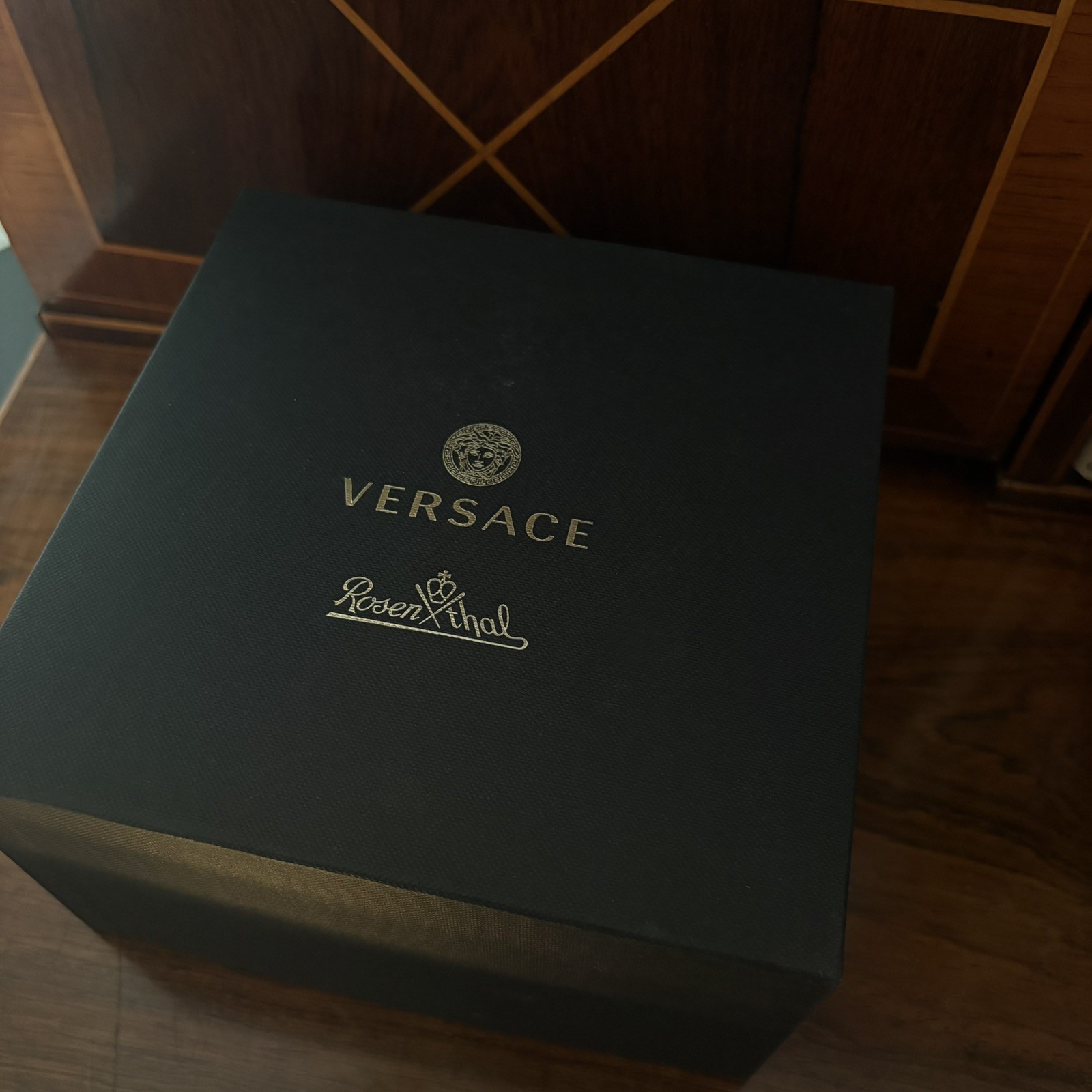 Versace Jungle Animalier Scented Candle *100% Authentic* Retails: $500