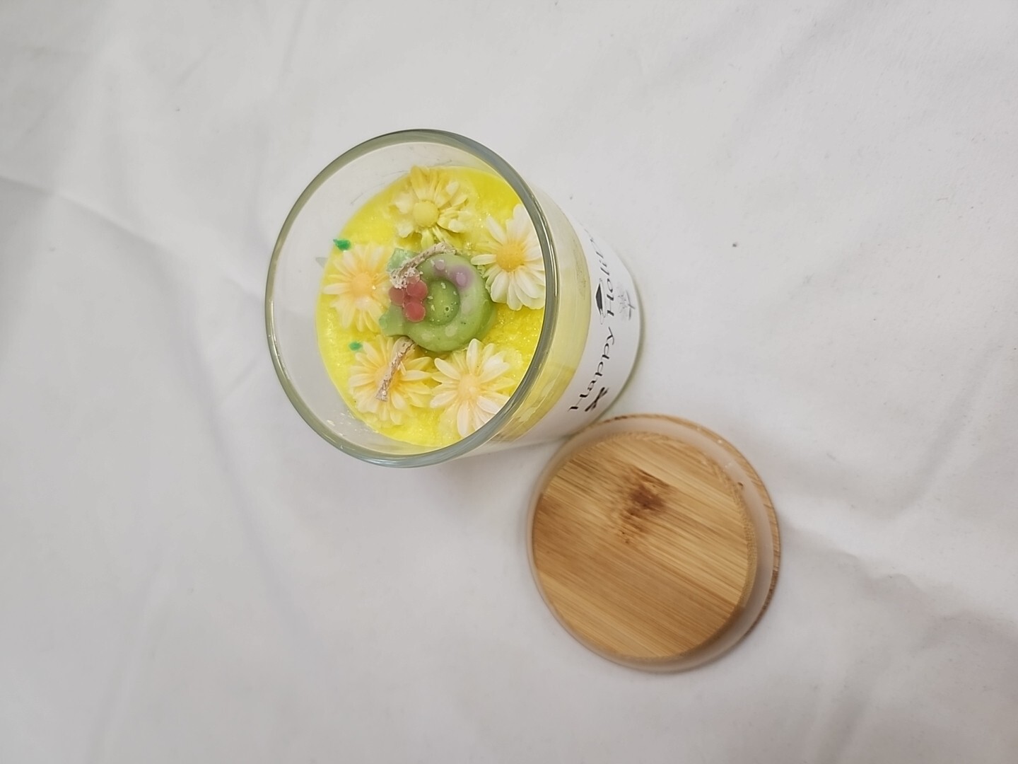 LQQK Daisy Candle Art Homemade Spring Flower Scent 9 oz Candle Happy HoliDaisys