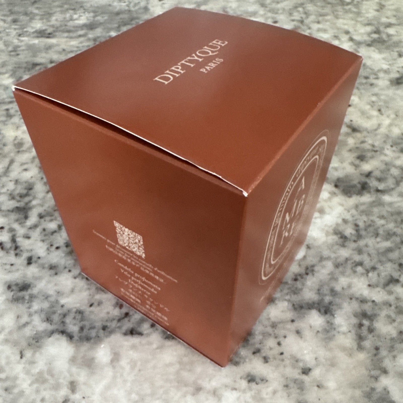 Diptyque AMBRE Bougie Parfumee Scented Candle, 10.6 Ounce – Empty Jar And Box