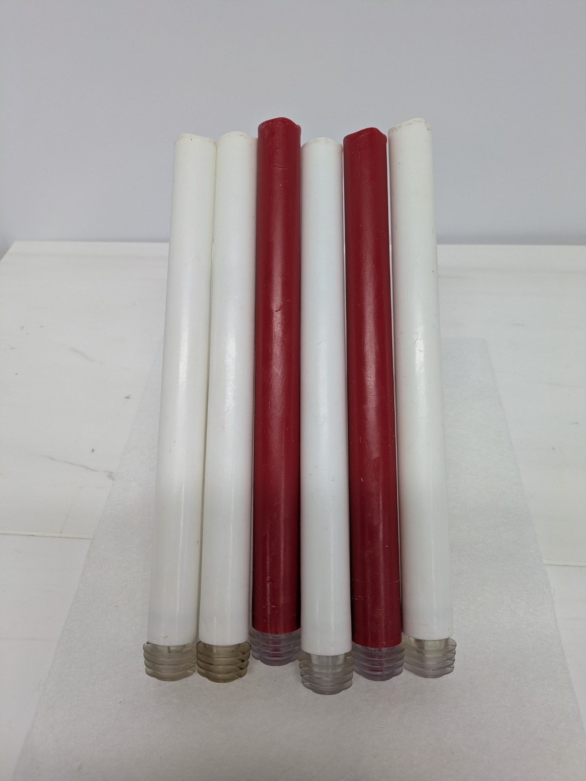 CANDLES (2) RED (4) WHITE 9 inches Tall 2 AA BATTERIES NEEDED NOT INCLUDED