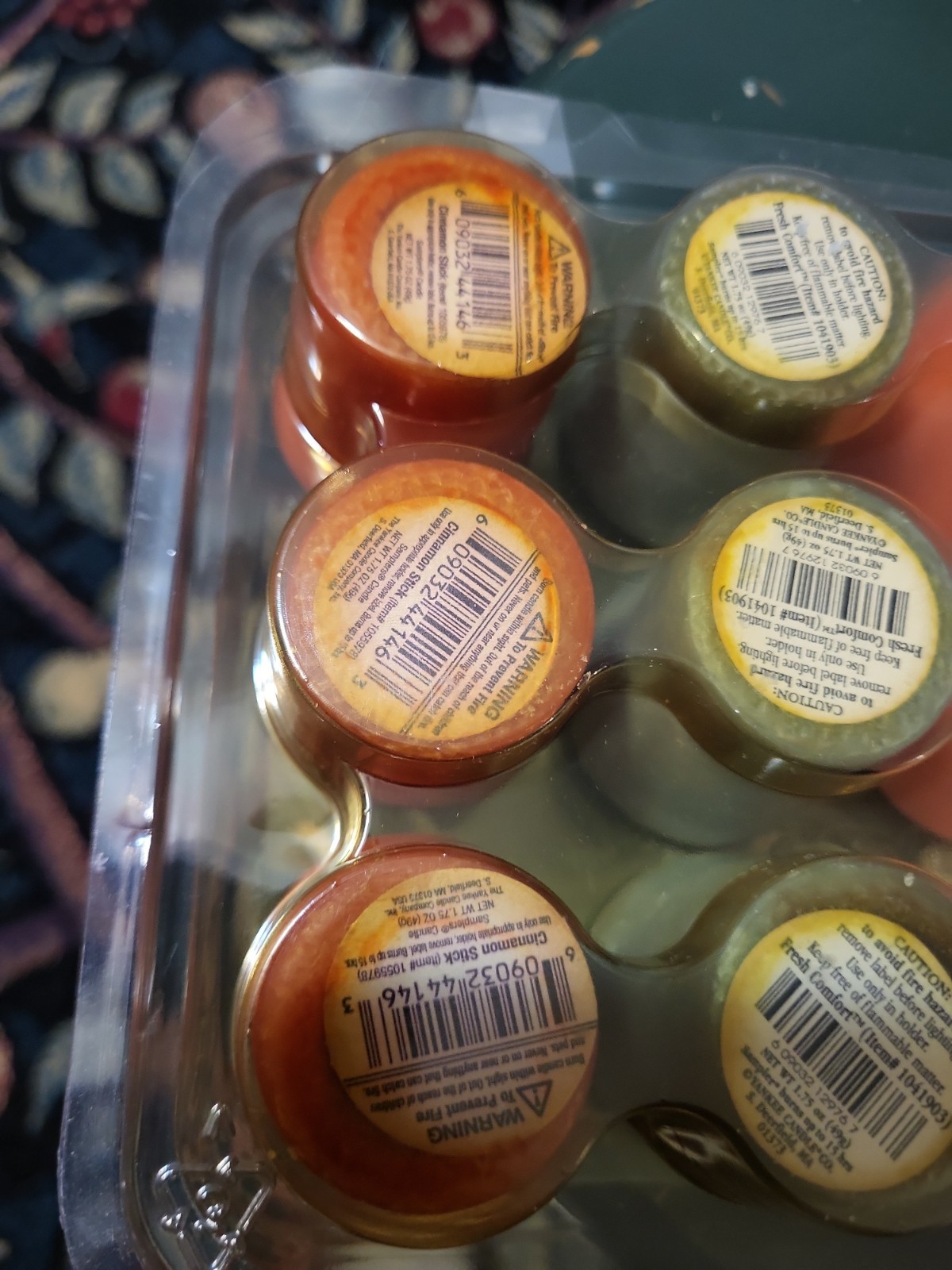 Lot of 18 Rare Assorted Yankee Candle Sampler 1.75oz Discontinued w/ Case