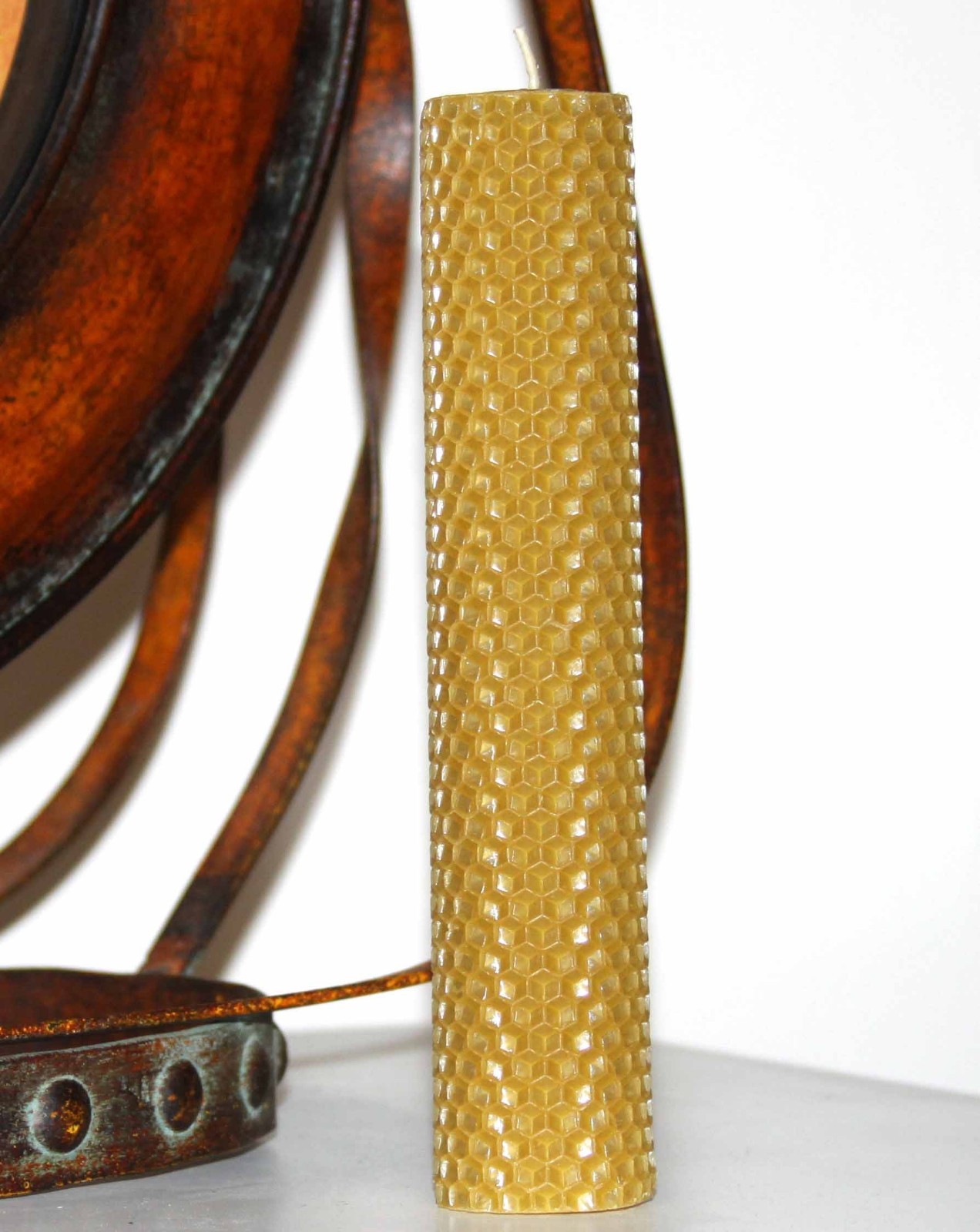 Handmade Hand rolled 100% Pure Beeswax Honeycomb Candles 8″ Cotton Wick USA Made