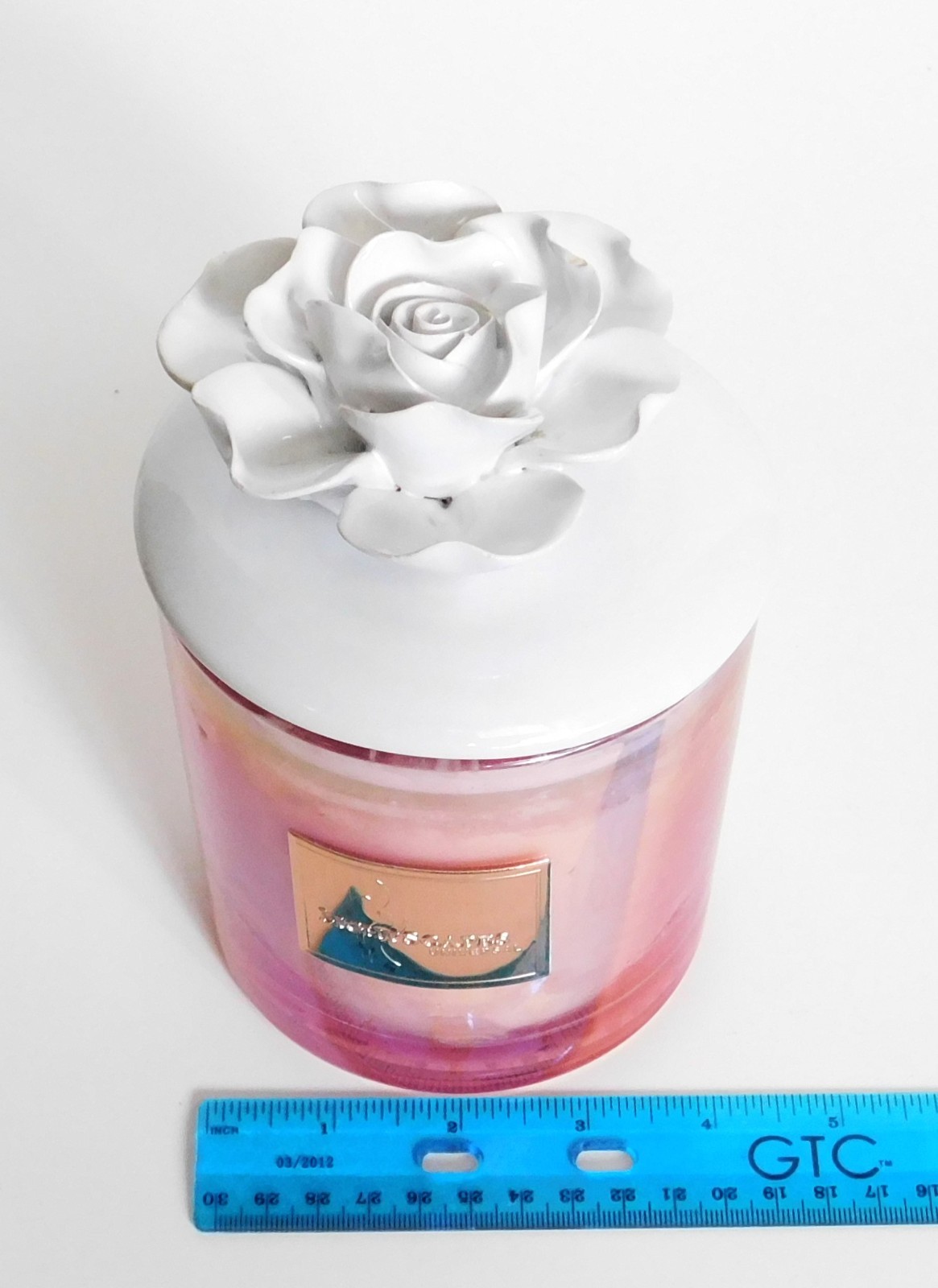 LightScapes Blooming Peony Candle 3 Wick, 18 oz, 30-55 Hours Burn Time
