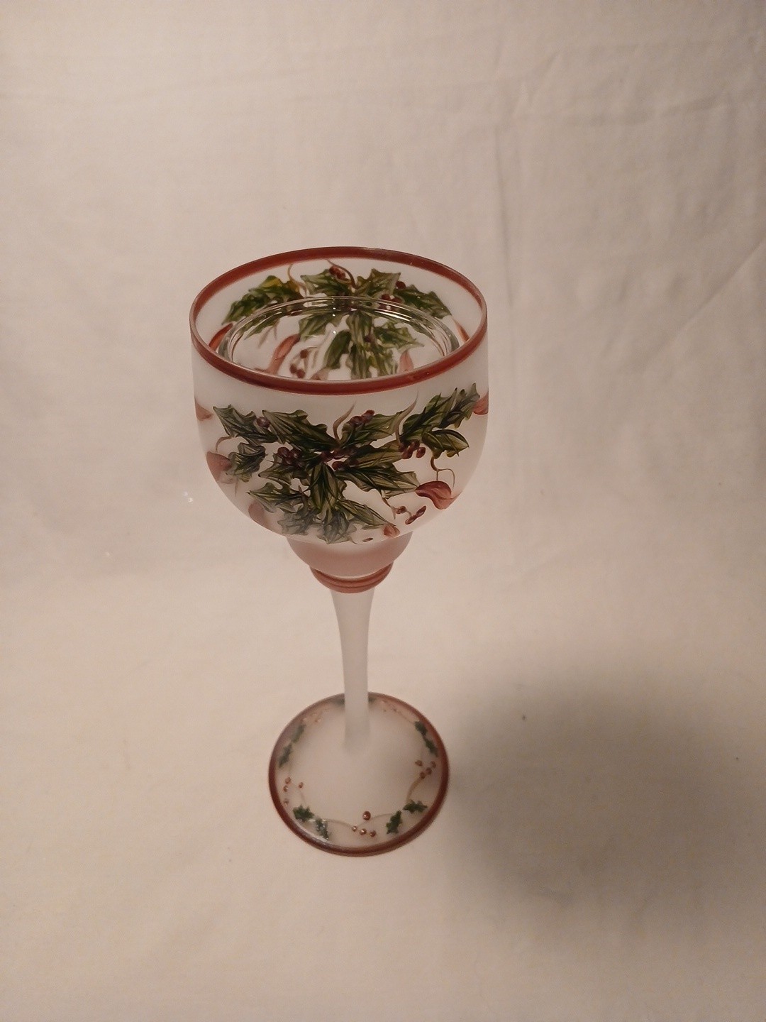 Yankee Candle HOLIDAY CHEER 14.5oz Jar, Frosted Holly Ribbon Topper, Stem Votive