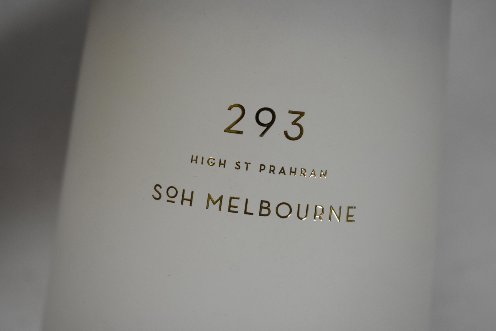 SOH Melbourne 293 White Scented Candle 350g Matte Glass Open Box Home Fragrance
