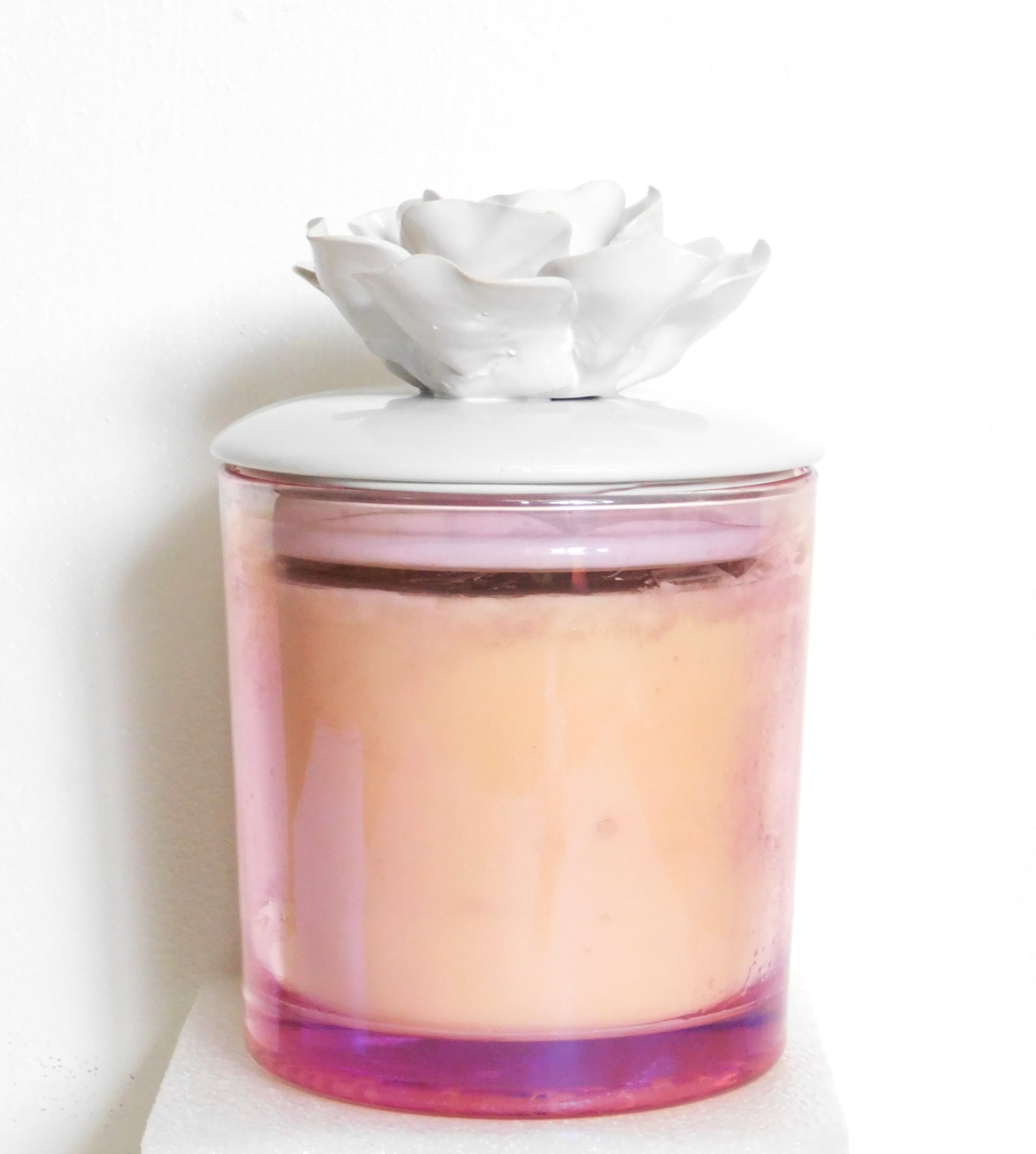 LightScapes Blooming Peony Candle 3 Wick, 18 oz, 30-55 Hours Burn Time