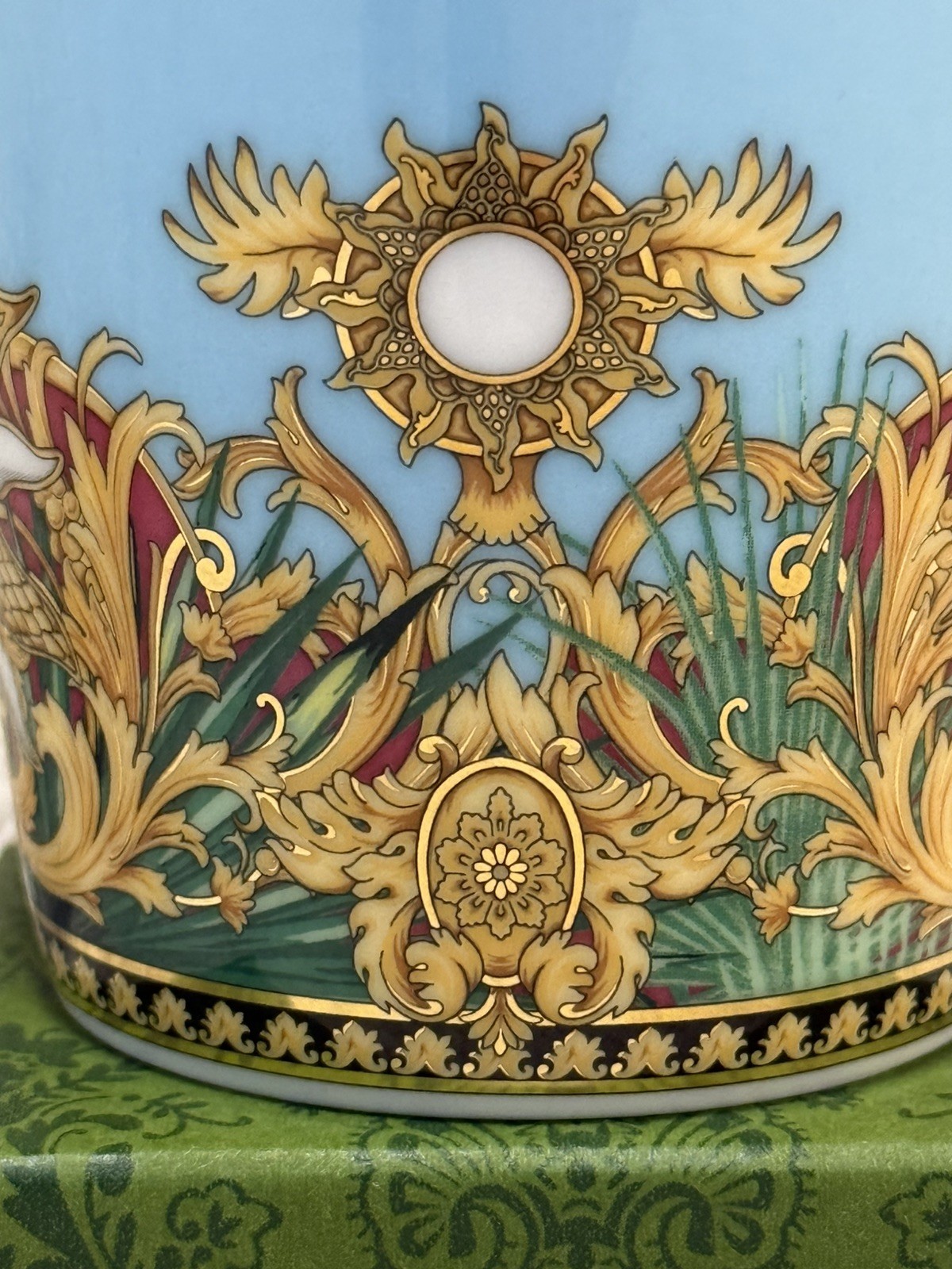 Versace Jungle Animalier Scented Candle *100% Authentic* Retails: $500