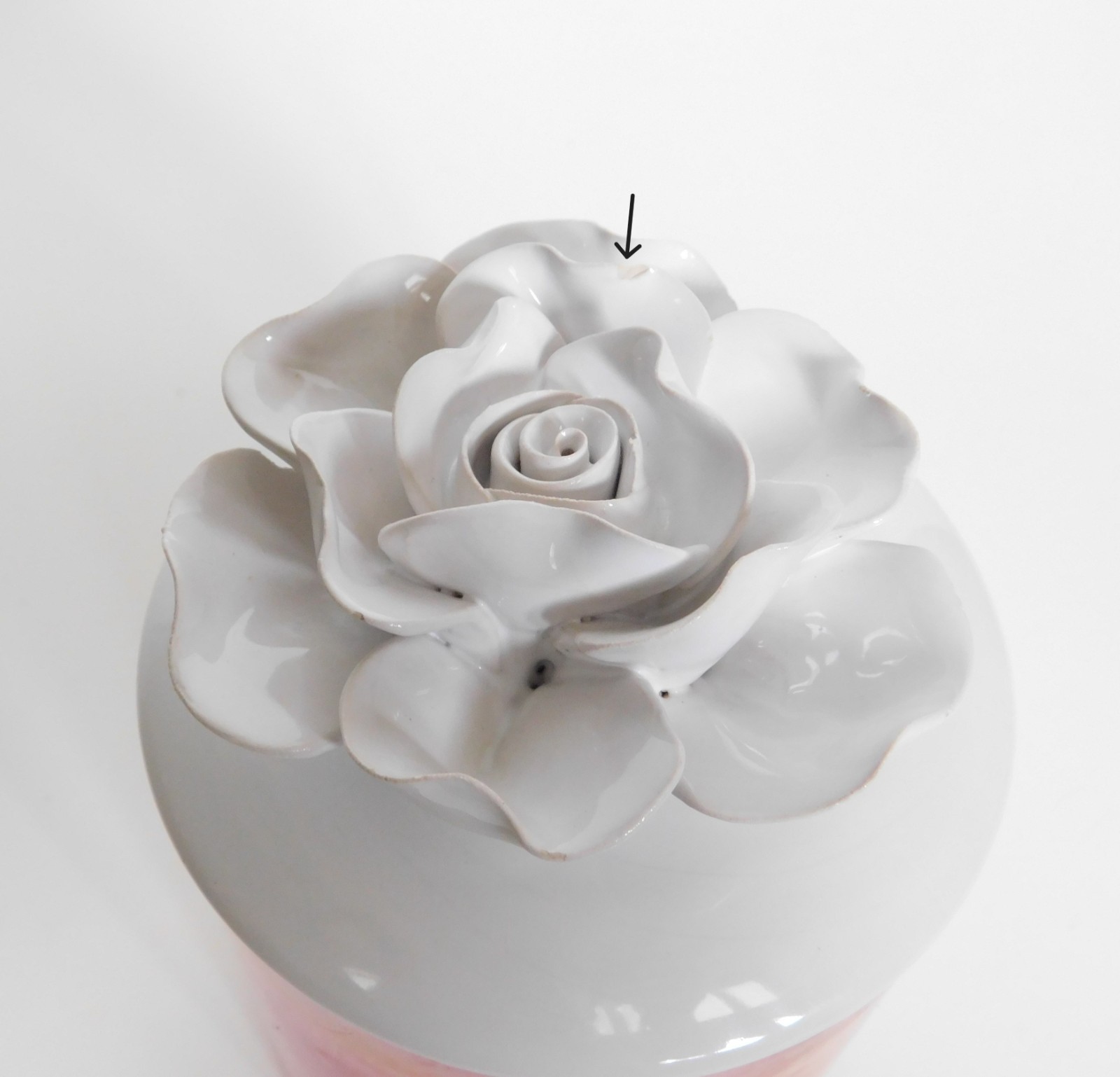 LightScapes Blooming Peony Candle 3 Wick, 18 oz, 30-55 Hours Burn Time