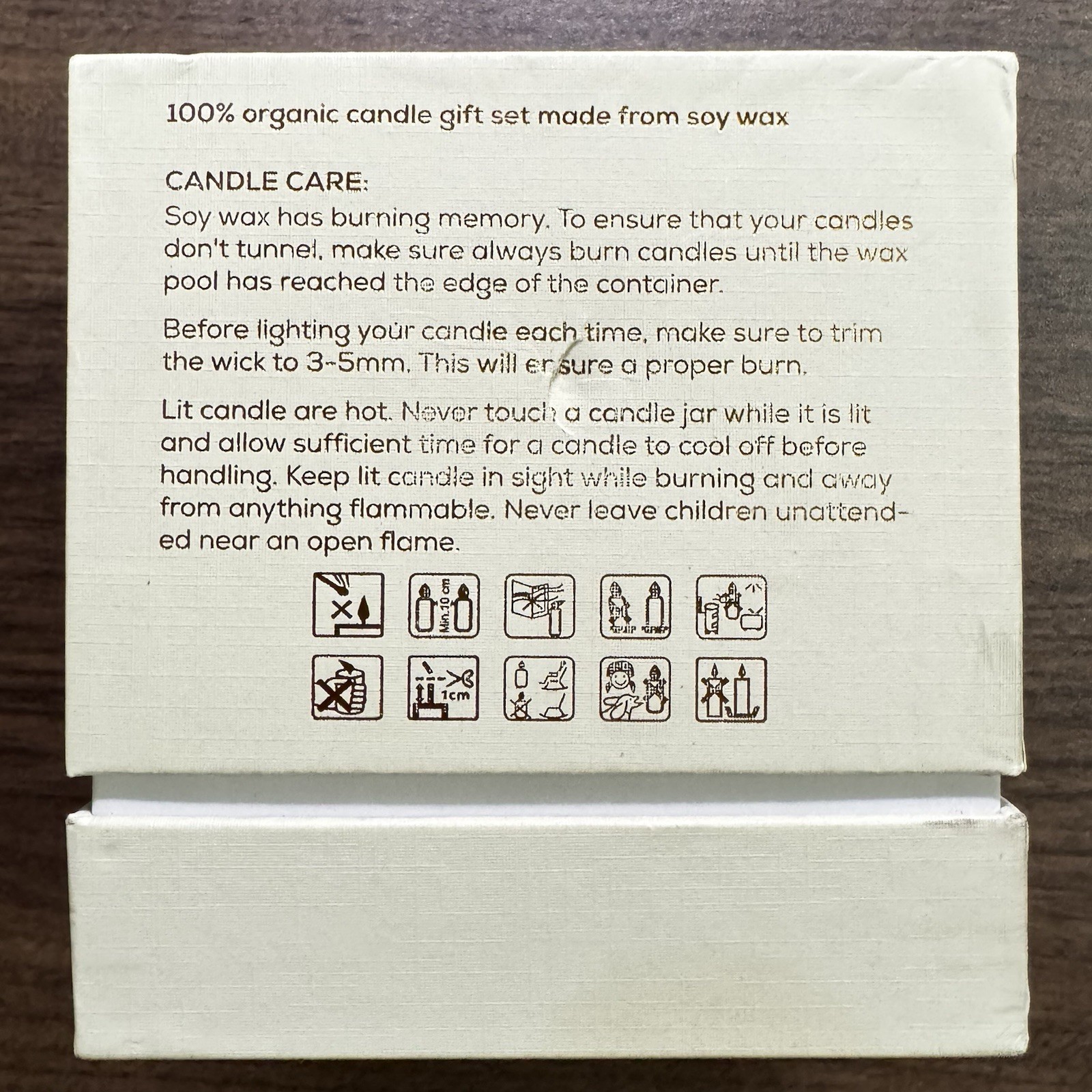 100% Organic Candle Great Scent – Brand New And With The Box