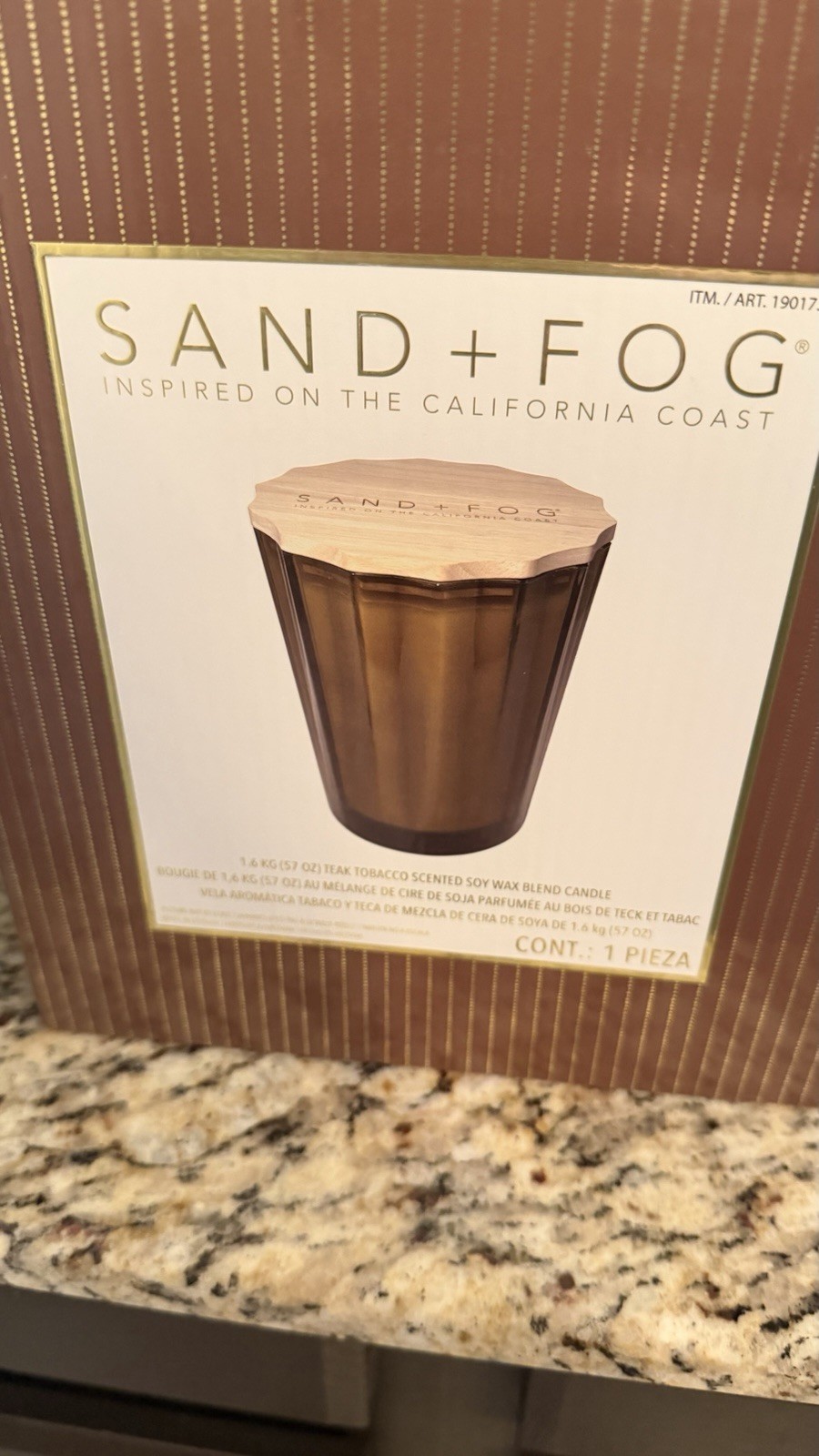 Sand + Fog 57 Oz Teak Tobacco Scented Soy Wax Blend Candle With Wood Lid New