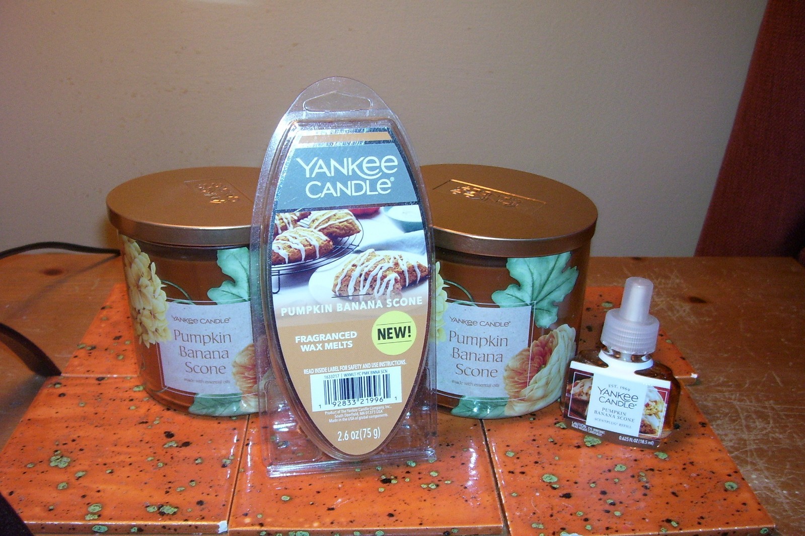 yankee candle 2-14.5oz 3 WICK JARS PUMPKIN BANANA SCONE + REFILL + PKG WAX MELTS