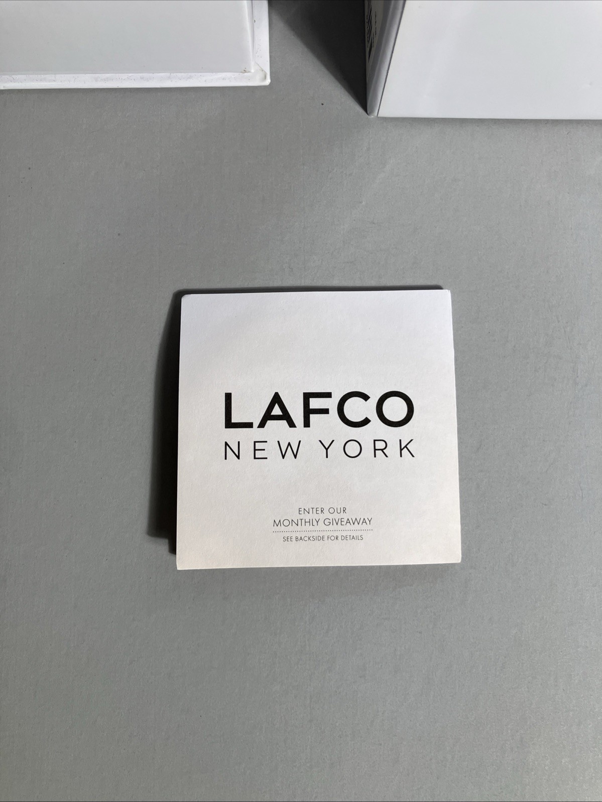 LAFCO NY Ski House Feu de Bois Candle 15.5oz New Open Box