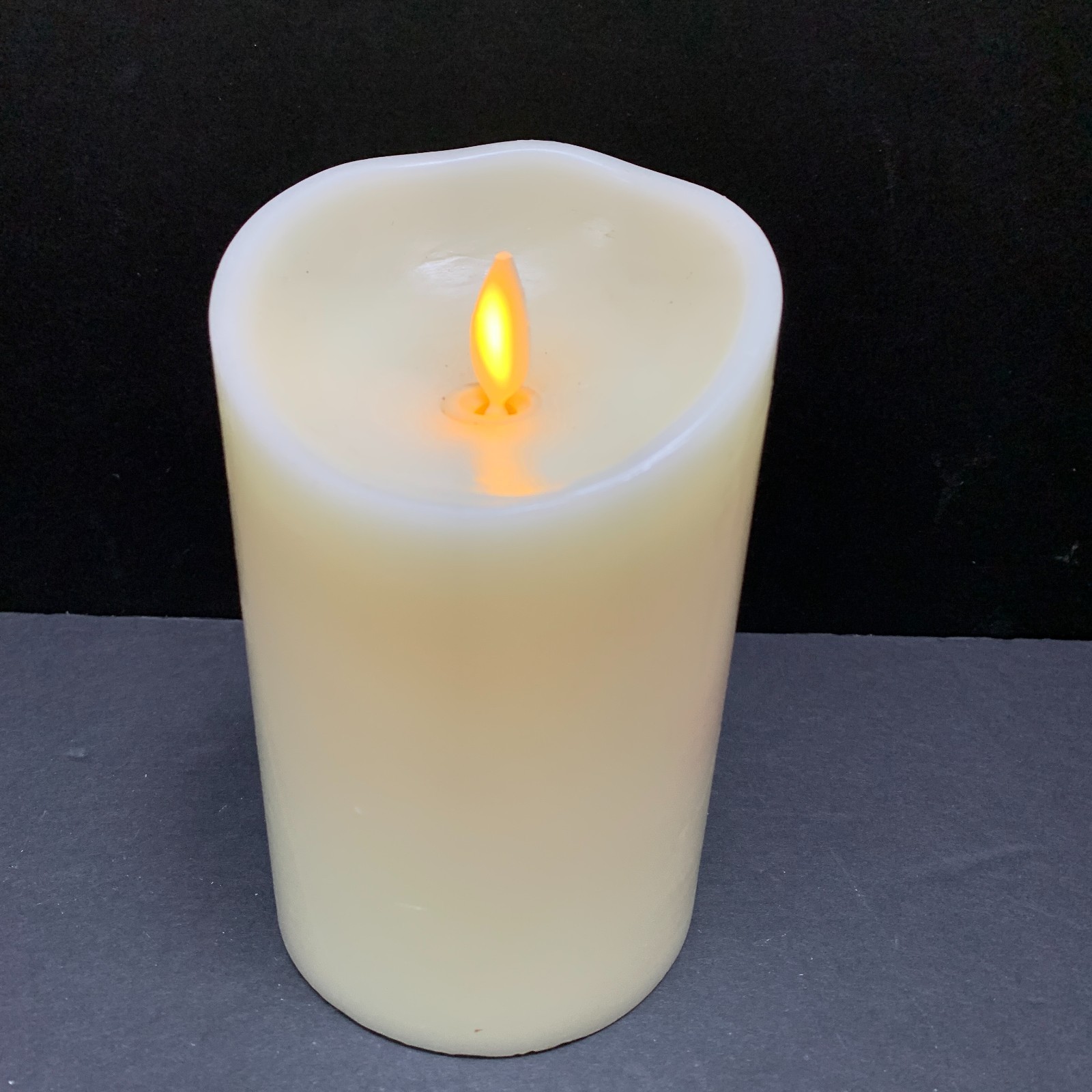 LUMINARA Ivory Flameless 5.5″ Pillar Wax Candle Moving Flame White QTY AVAIL