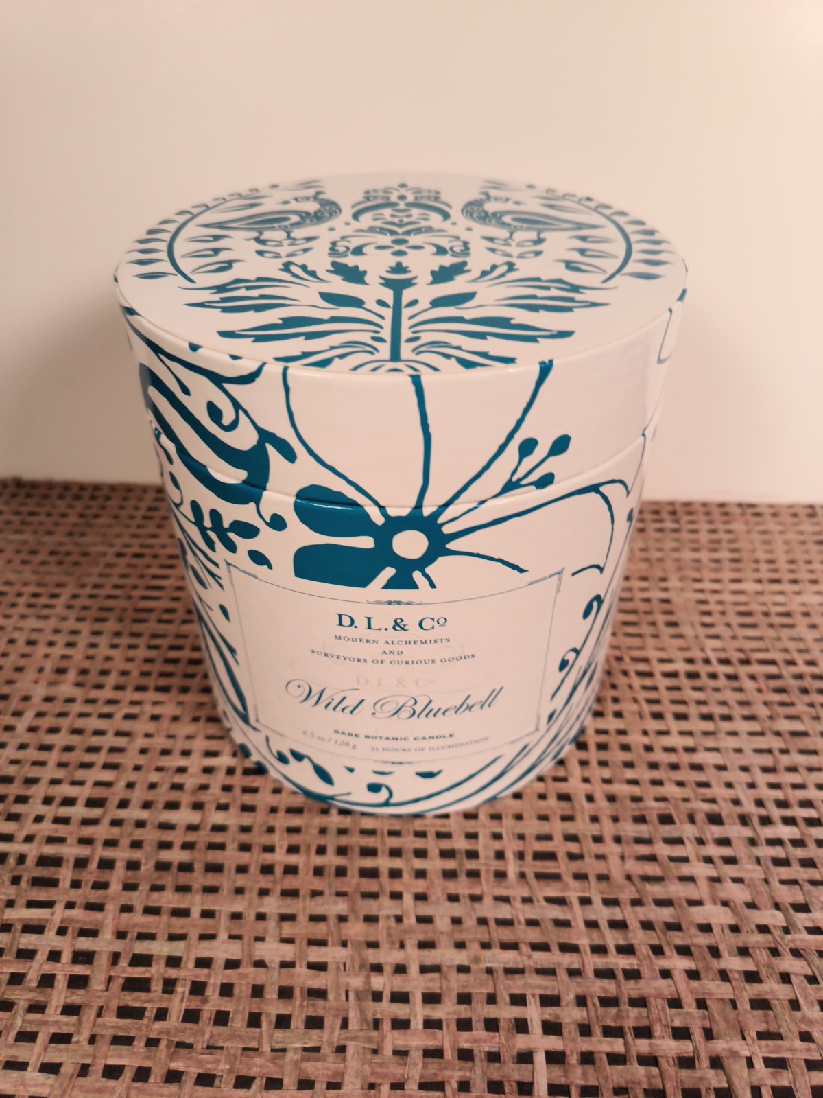 New D.L. & Co Wild Bluebell Botanic Candle 35 Hours Of Illumination In Box