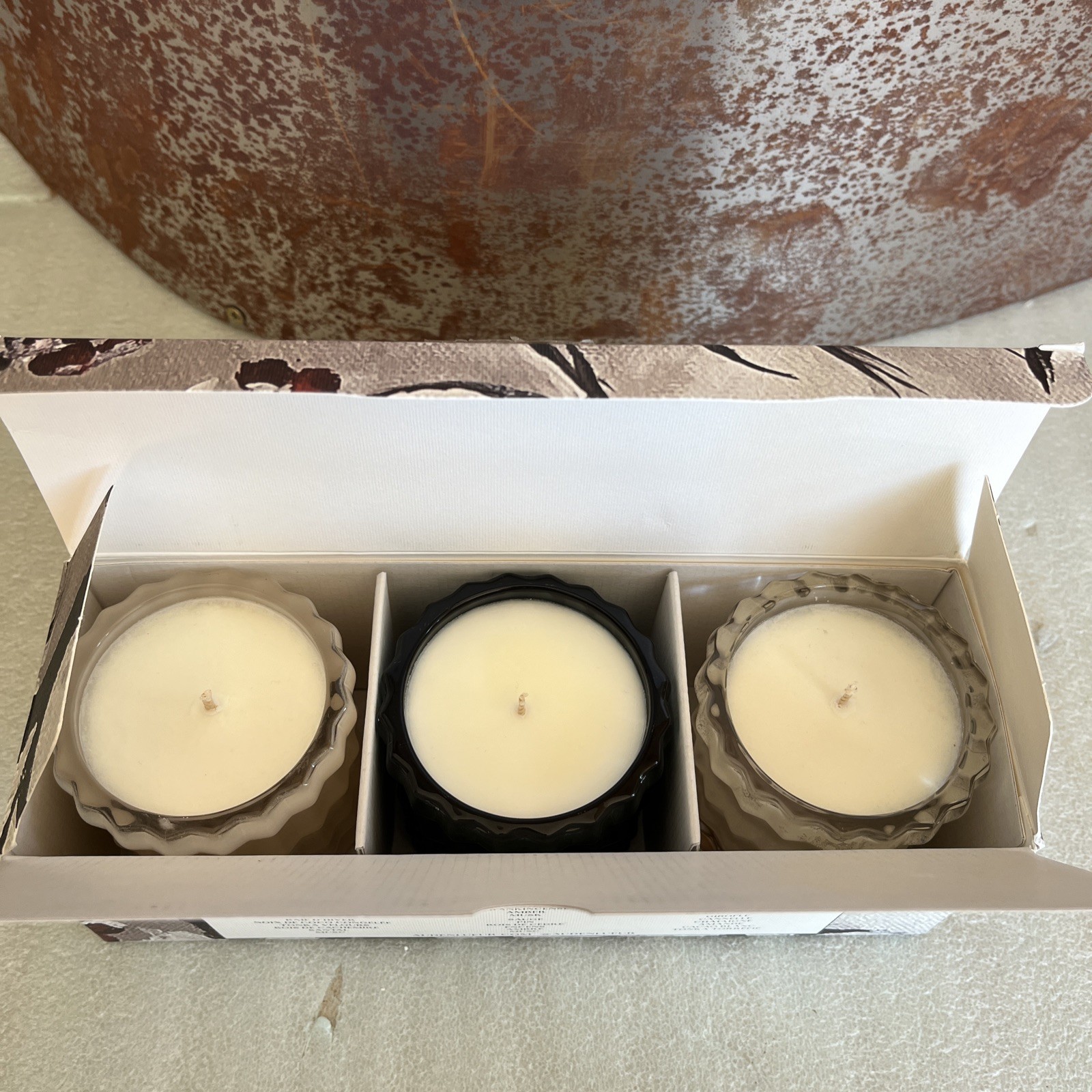 AUDEN LUEUR HOLIDAY CANDLE TRIO (3) Coconut & Soy Blend Mini Scented Candles