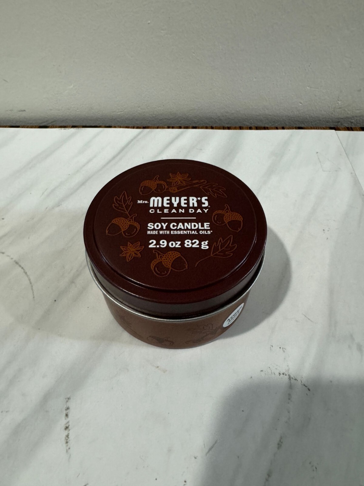 MRS. MEYER’S CLEAN DAY Soy Tin Candle, 2.9 Ounce (Pack of 1), Acorn Spice Tin