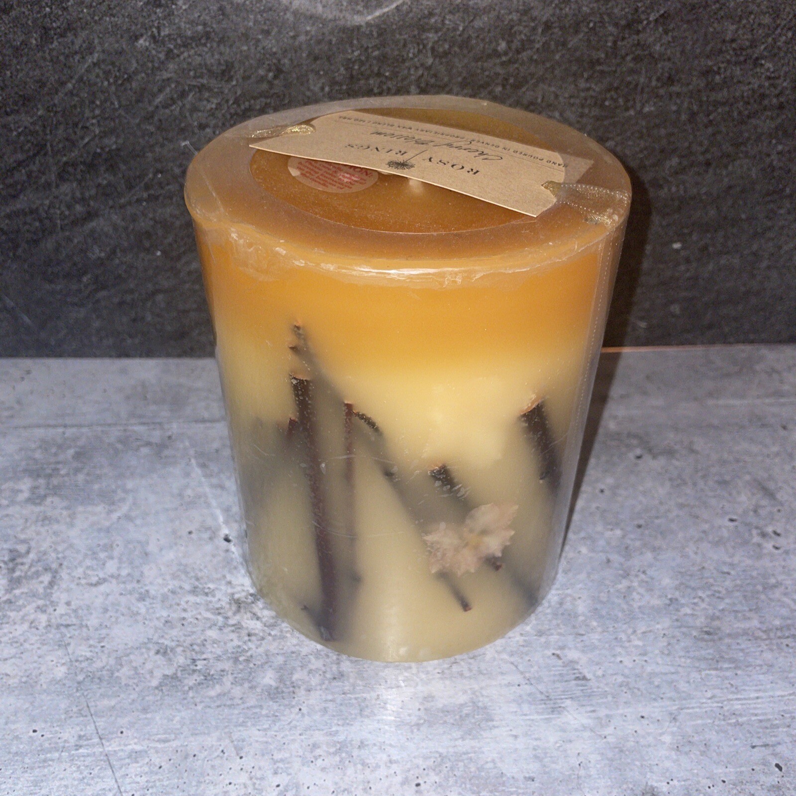 ROSY RINGS Cherry blossom BOTANICAL CANDLE 120h Discontinued Scent