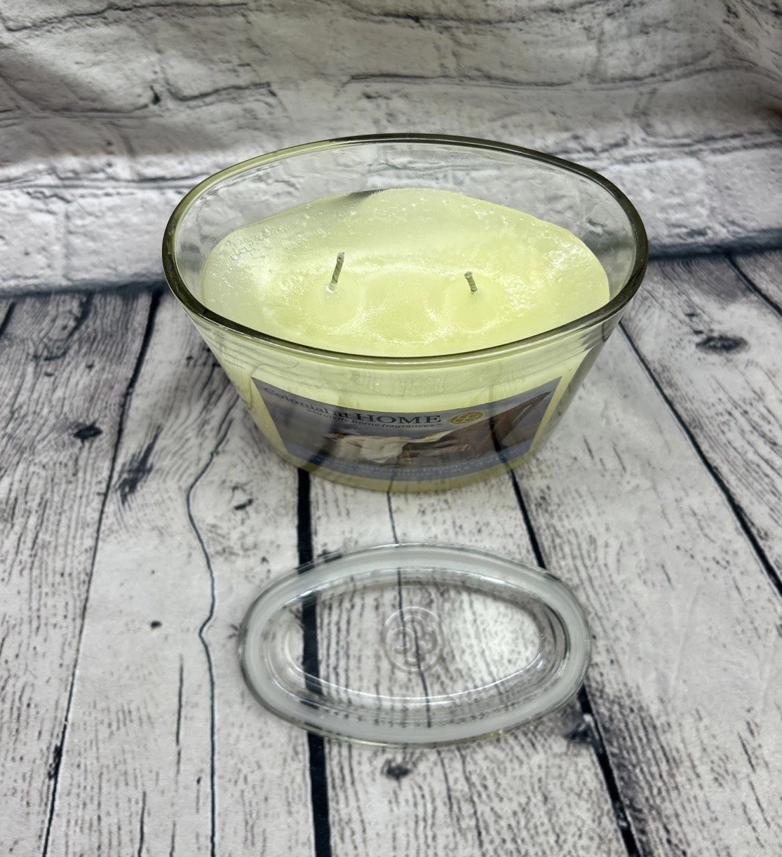 Colonial at Home Summer Linen Candle 22oz Aromatic 2 Wick Glass Oval Jar w Lid