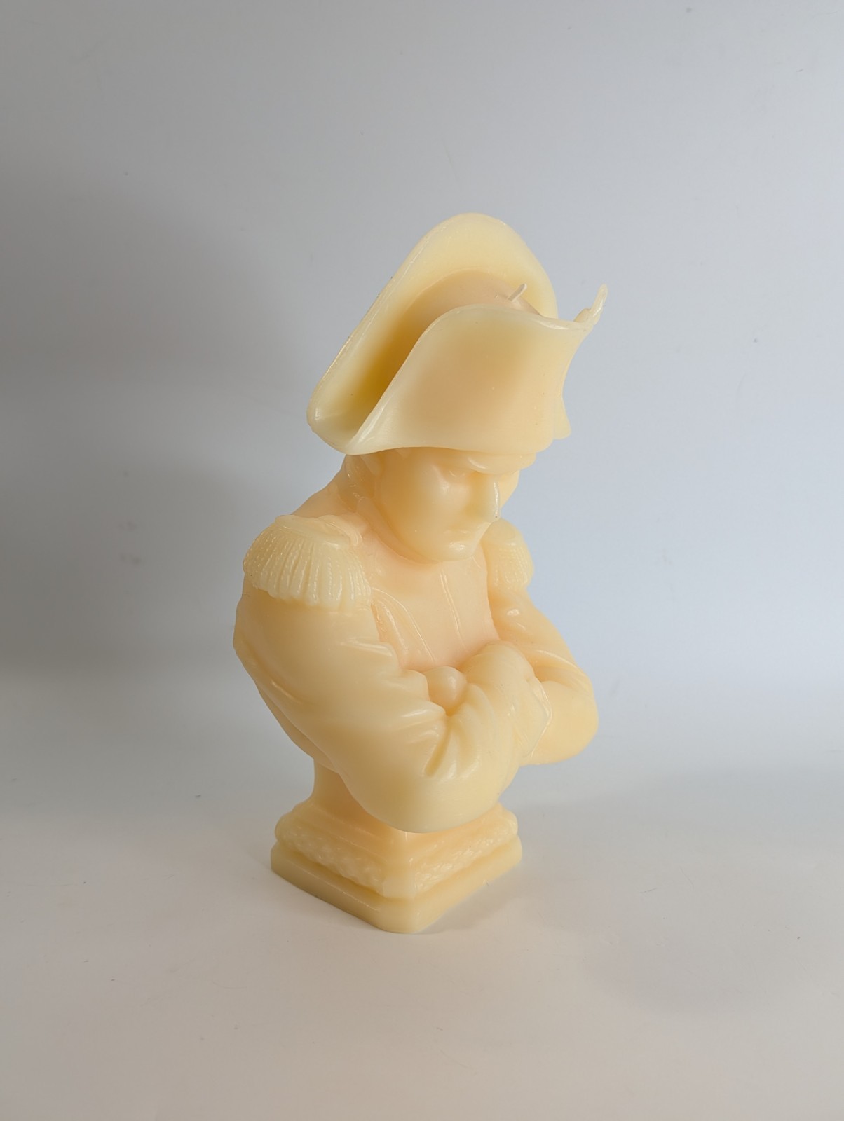 Cire Trudon Napoleon Bust Wax Candle 10″ x 6″ in Stone Ivory France