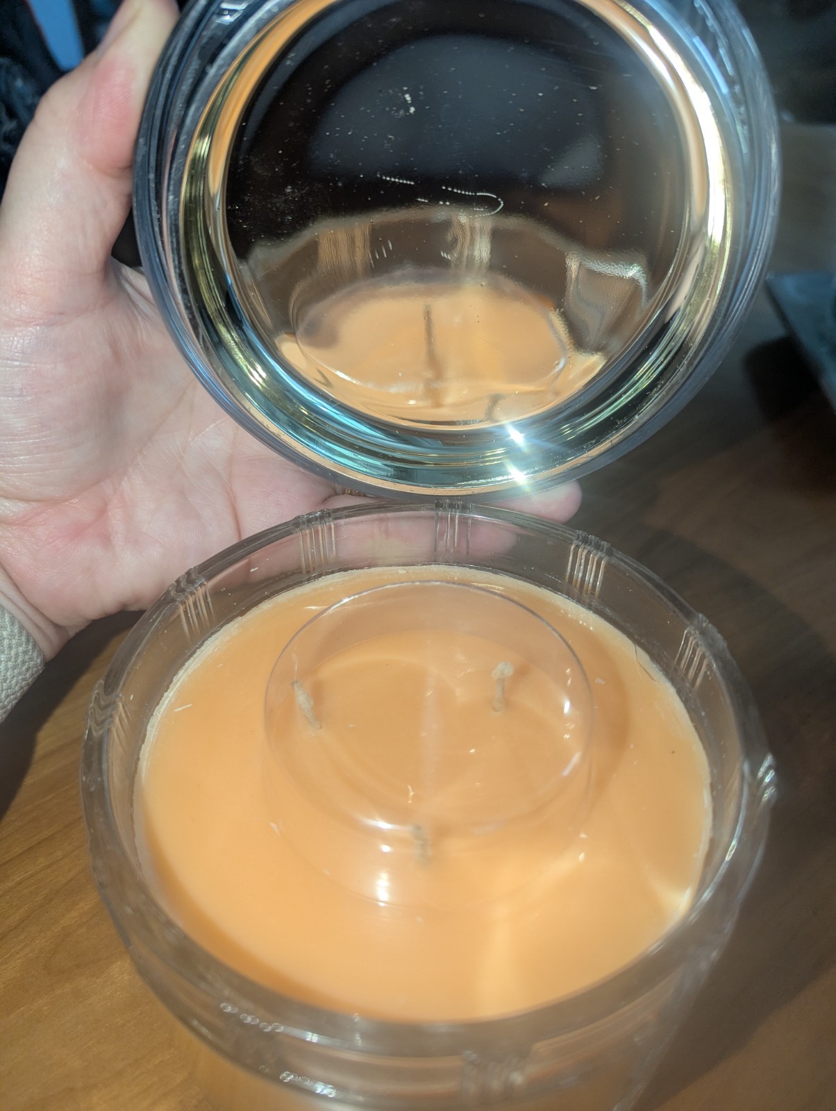 HomeWorx by Harry Slatkin Orange sorbet 18oz 3 wick candle burn time 30-55 hours