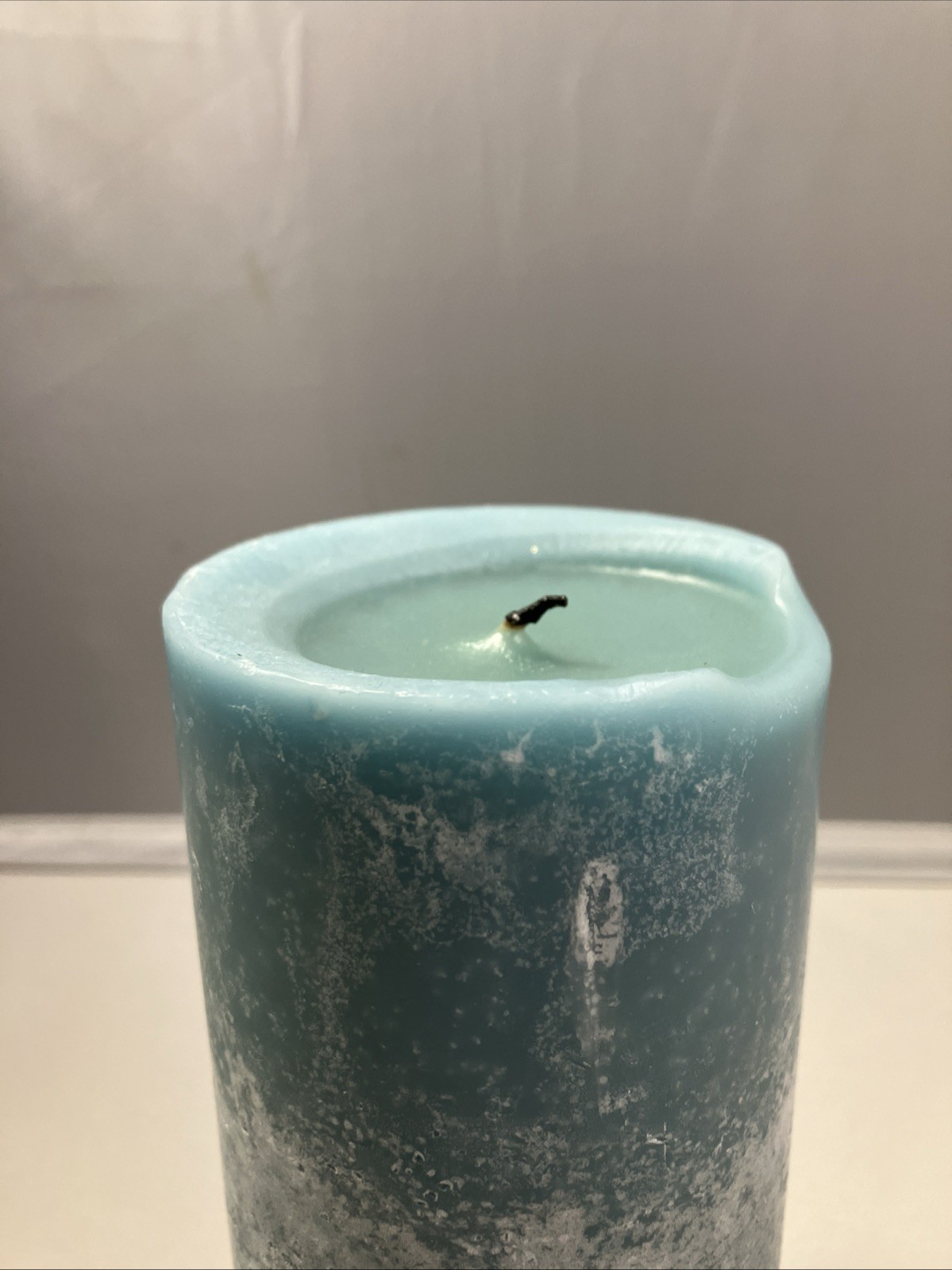 Pier 1 imports Sea Air Collection 3″x6” Scented Pillar Wick Candle Aqua Used