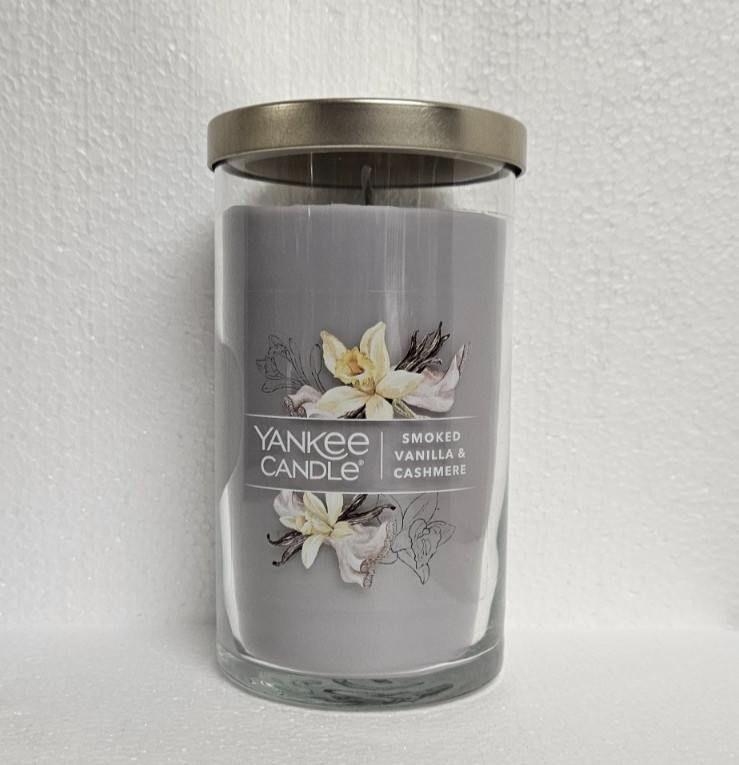 🕯YANKEE CANDLE SMOKED VANILLA AND & CASHMERE 14.25 OZ OUNCES (404g)