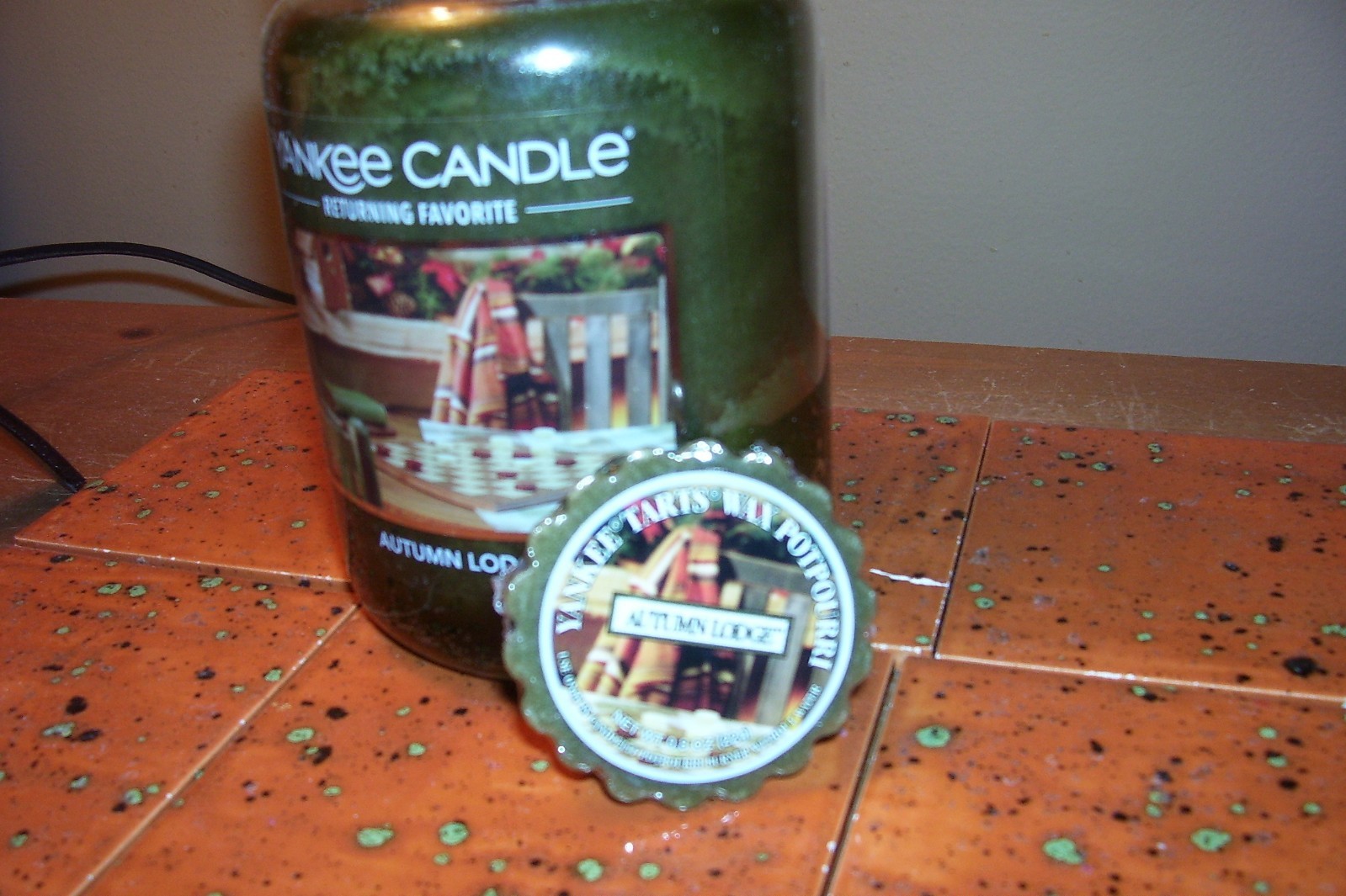 yankee candle 22oz JAR AUTUMN LODGE + 1 TART