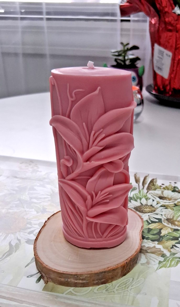Handmade Natural Soy Candle , Lily Scent, Customizable